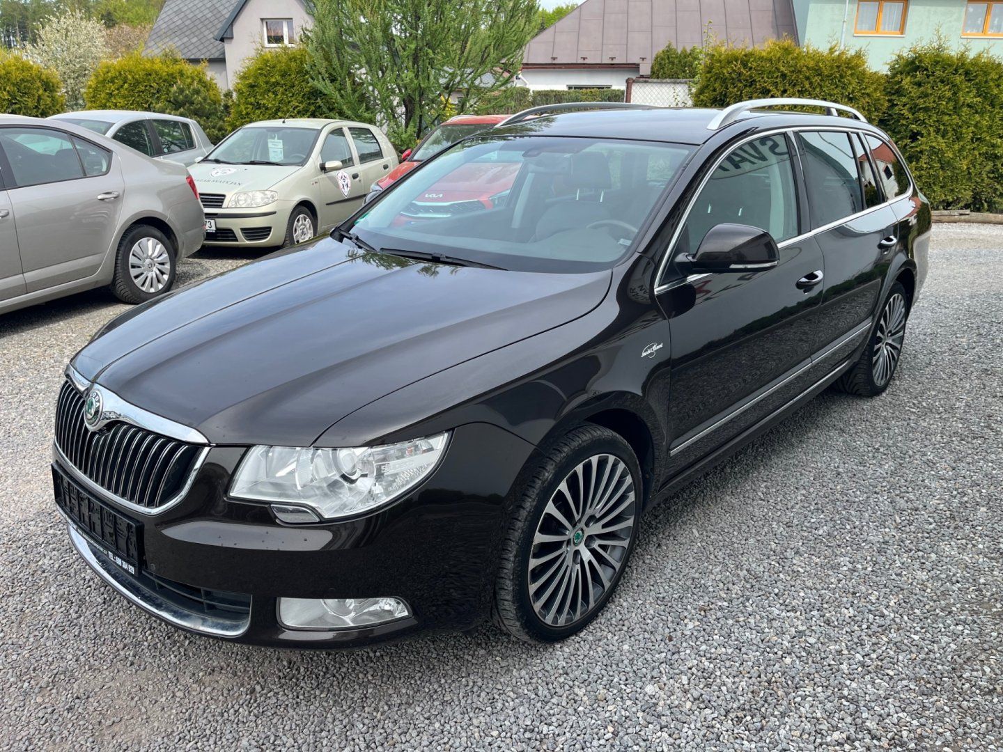 Škoda Superb, 2.0 TDI Laurin a Klement - fotka 5