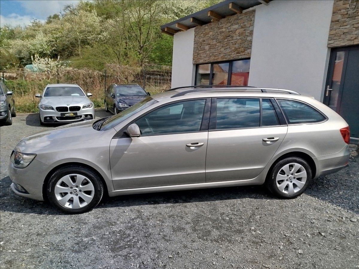 Škoda Superb, 2,0 TDi 103 kW, FACELIFT - fotka 3