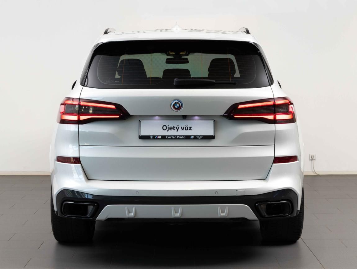 BMW X5, xDrive40i - fotka 4