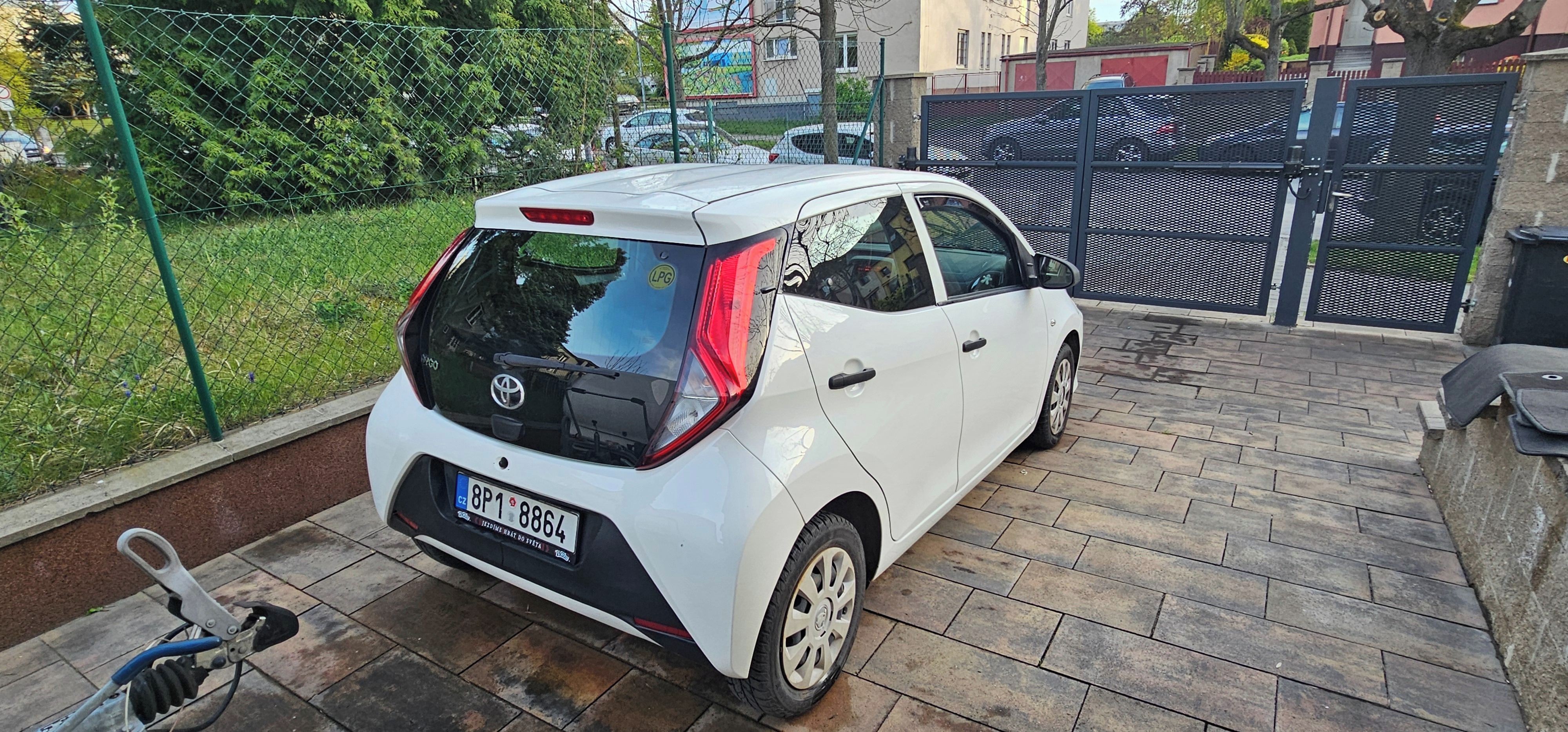Toyota Aygo, LPG, servisováno,ČR,bez nehod - fotka 4