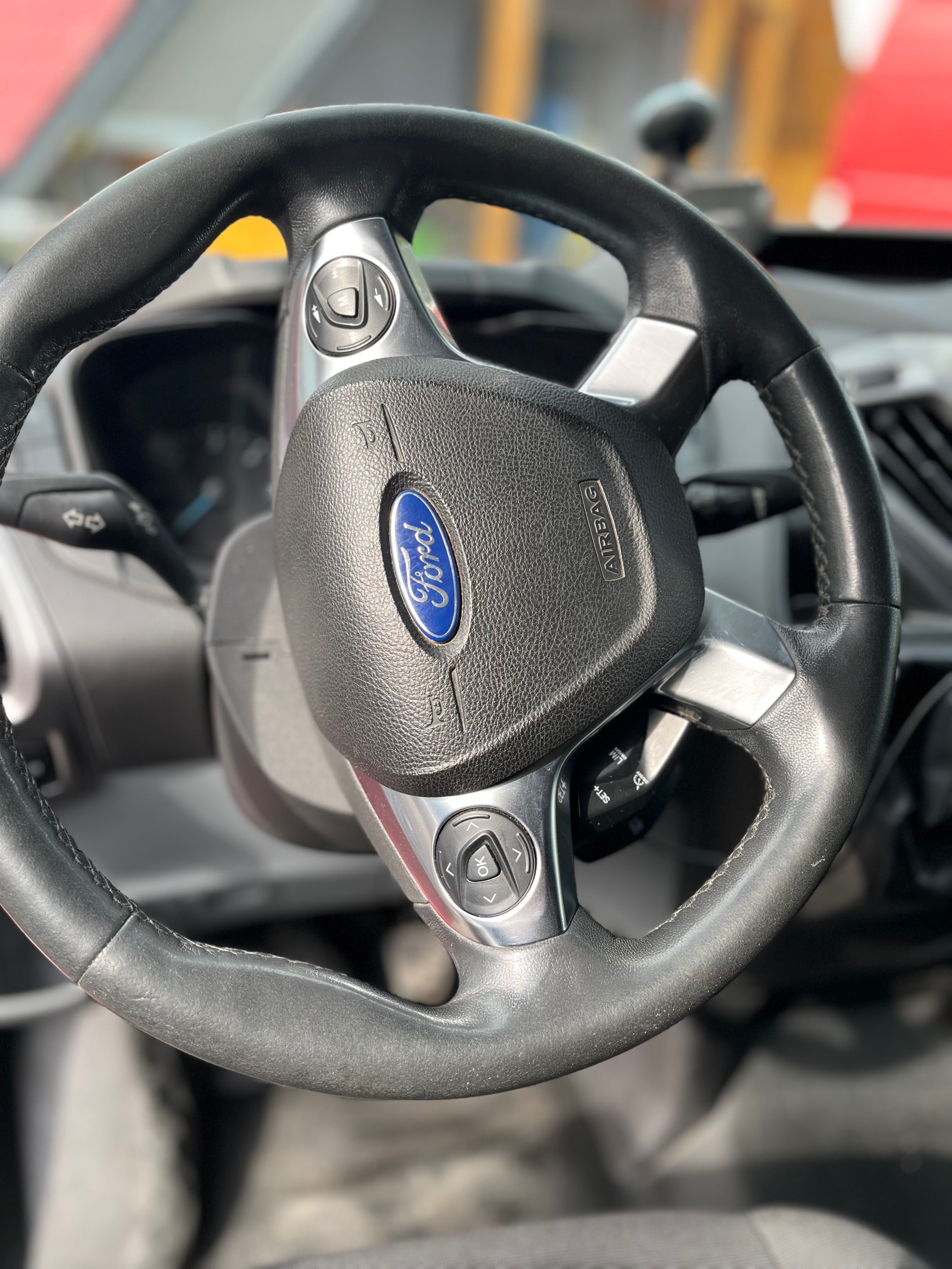 Ford Transit Custom, 2,2 92kw bus, nový motor - fotka 6
