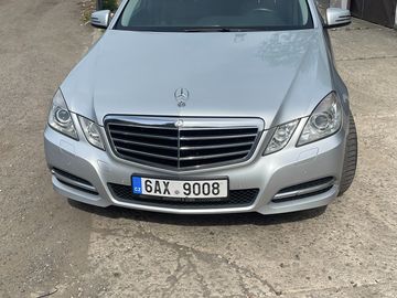 MERCEDES Benz