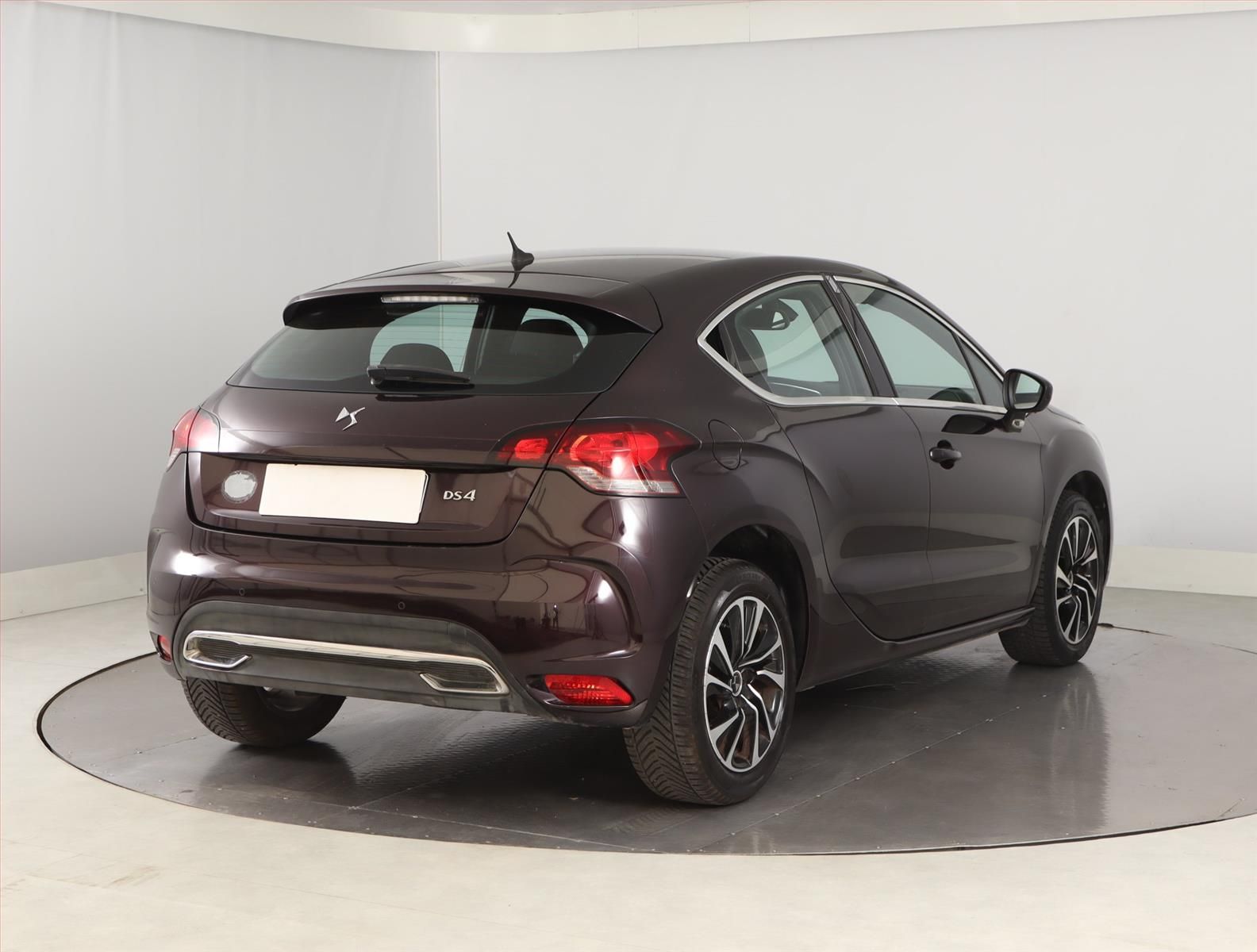 DS 4, 1.6 BlueHDi, Automat - fotka 5