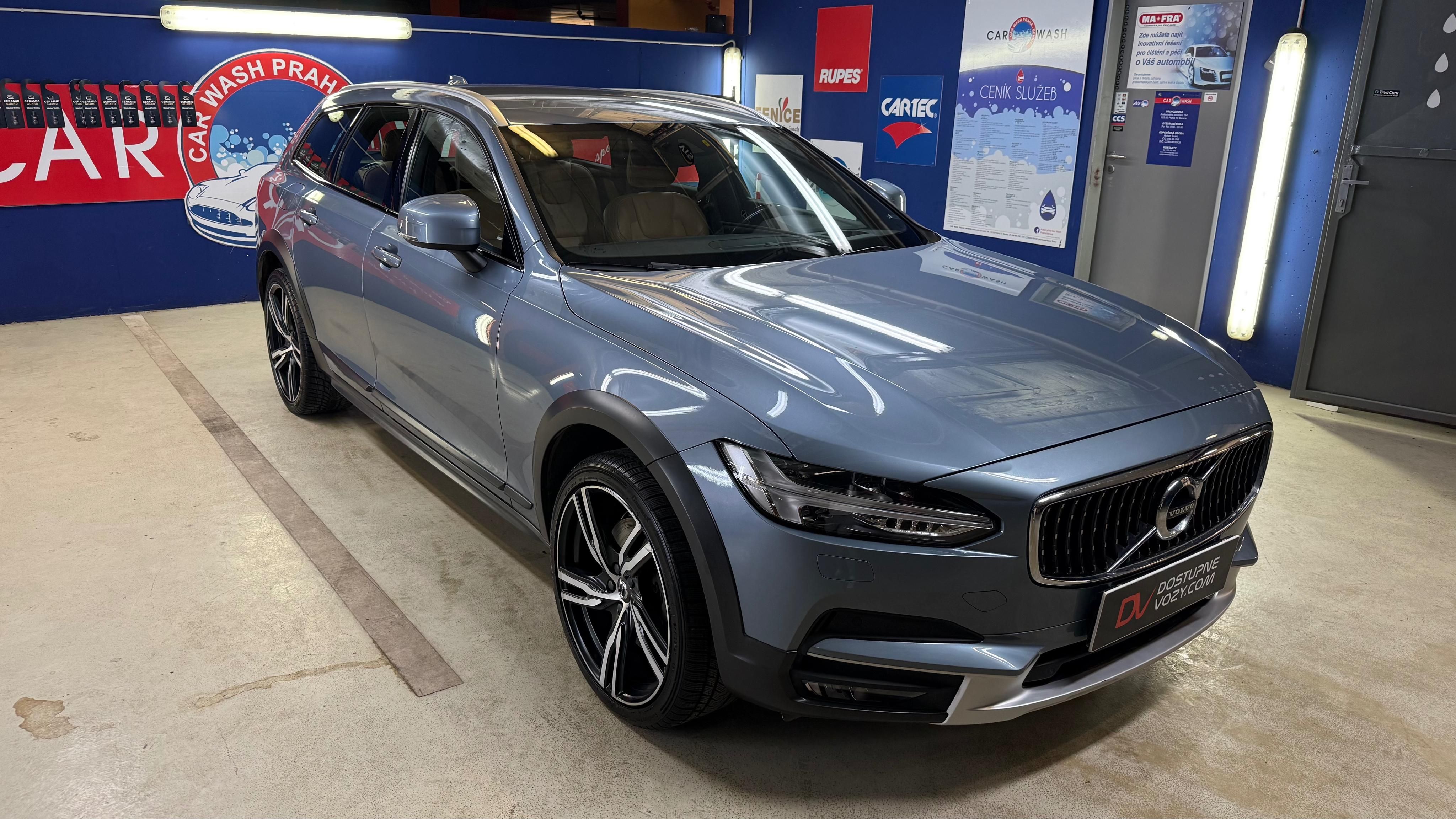 Volvo V90, Volvo V90 Cross Country D5 AWD - fotka 4