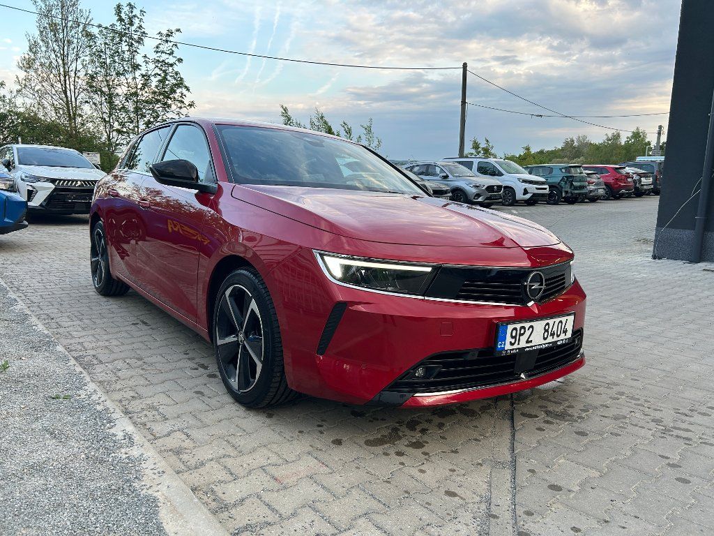 Opel Astra, Elegance 1,2 Turbo 96kW AT8 - fotka 5