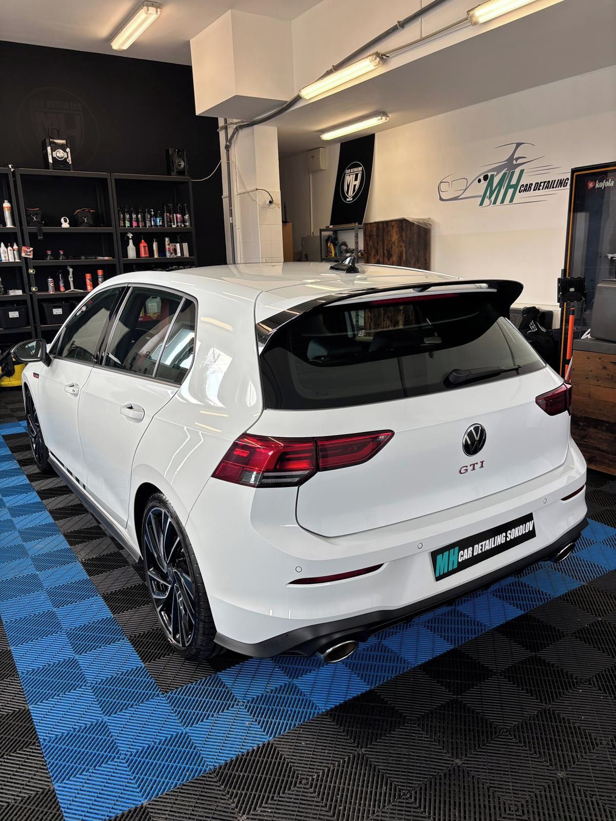 Volkswagen Golf, 1 maj.plný servis ZÁRUKA 1 ROK - fotka 5