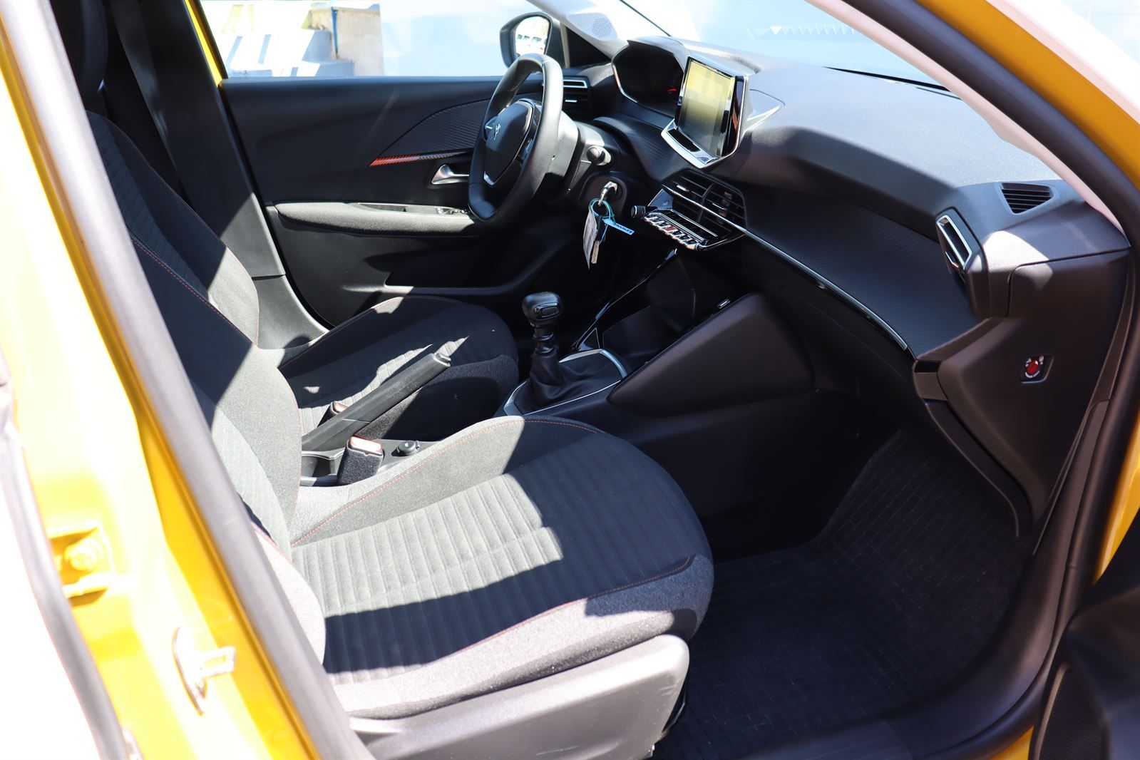 Peugeot 208, ACTIVE 1.5 BlueHDi 100 - fotka 4