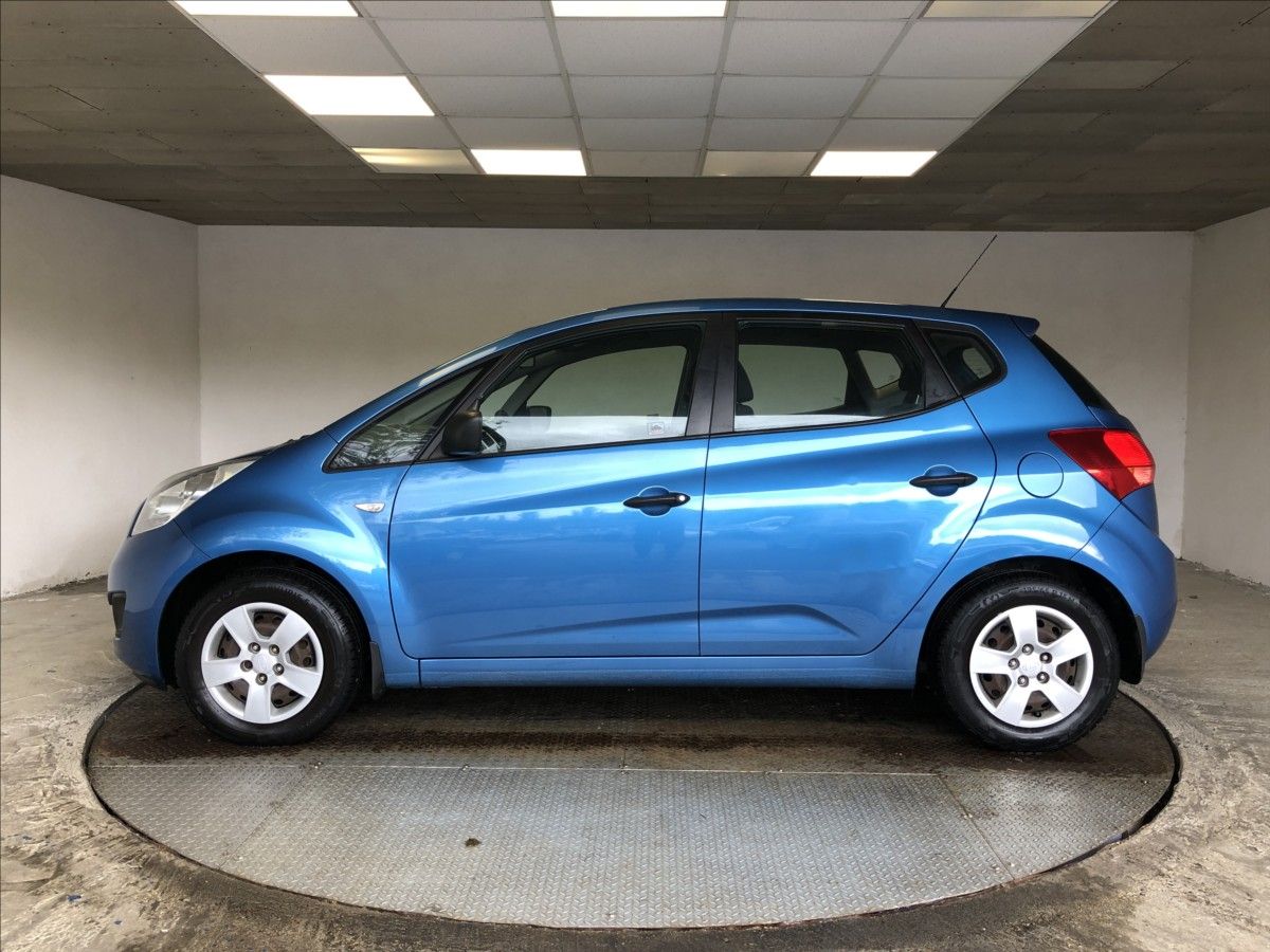 Kia Venga, 1,4 16V VVT-I - fotka 4