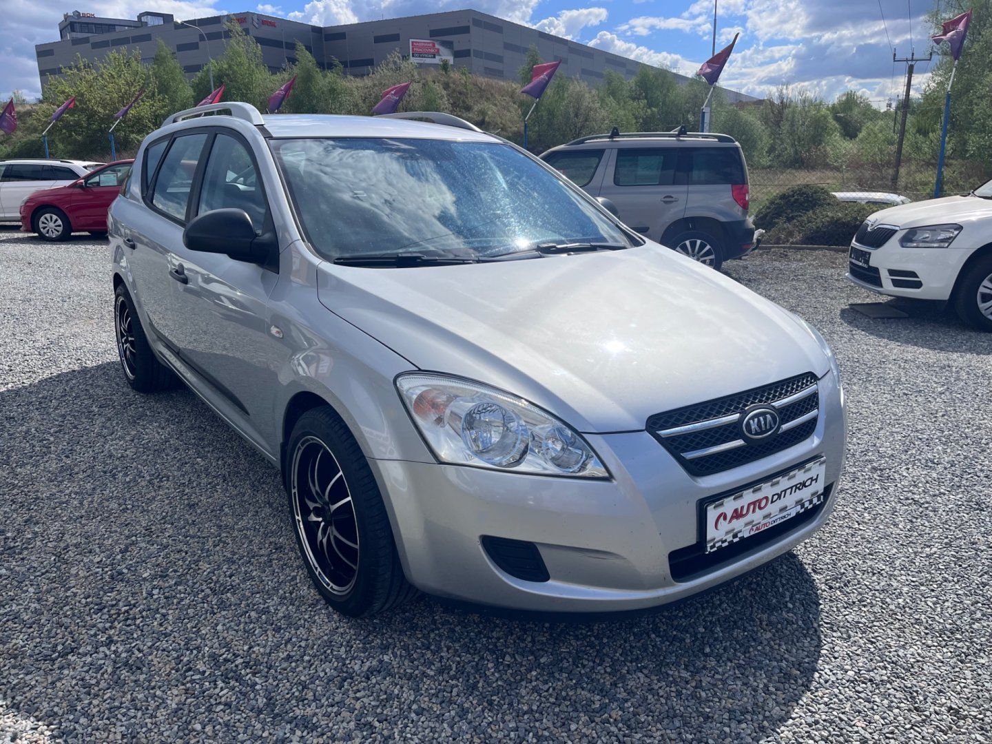 Kia Cee´d, 1.6i KOMFORT - fotka 4