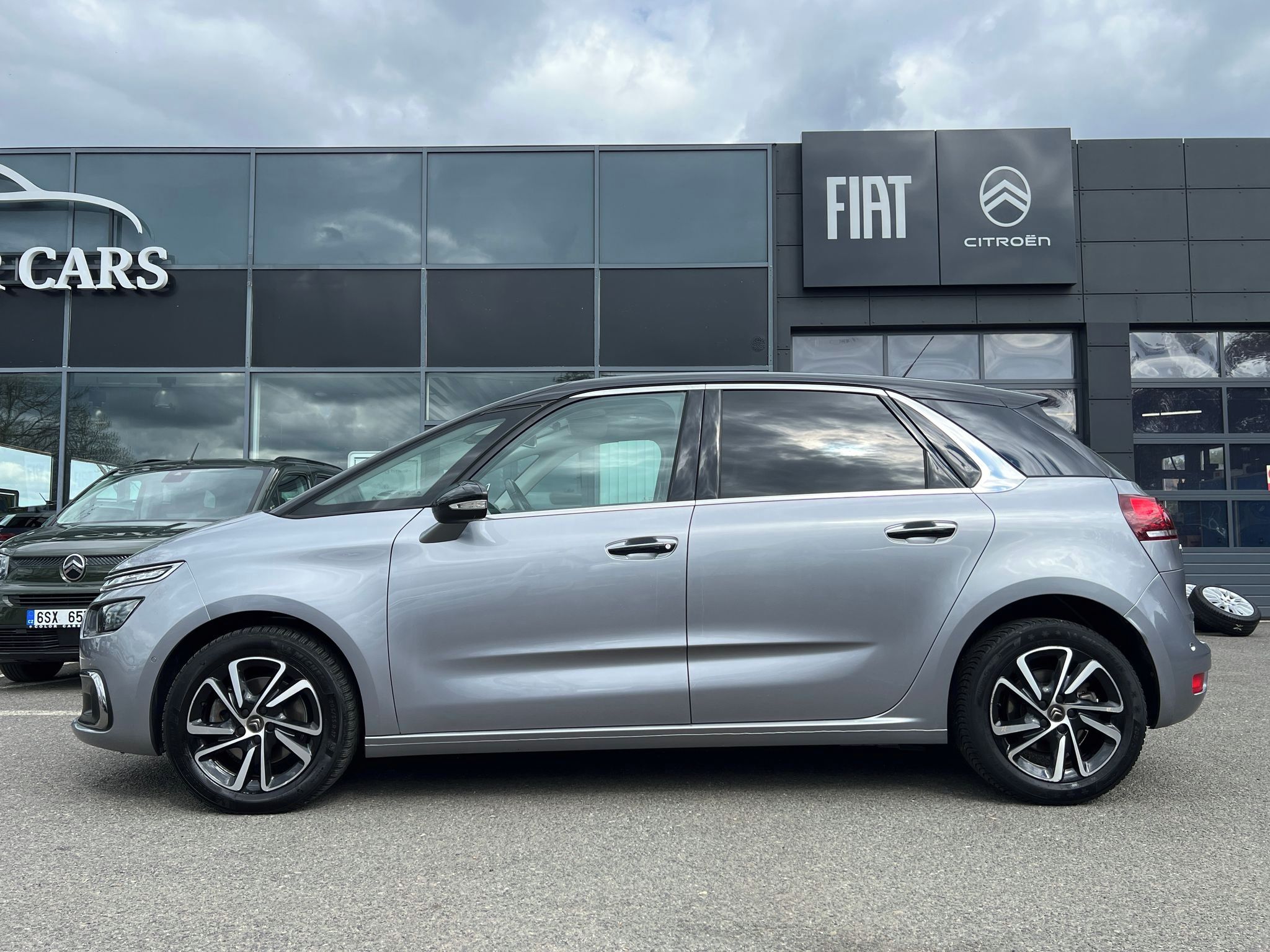 Citroën C4 Picasso, 1.6 165k EAT6 ZÁRUKA SERVIS - fotka 4