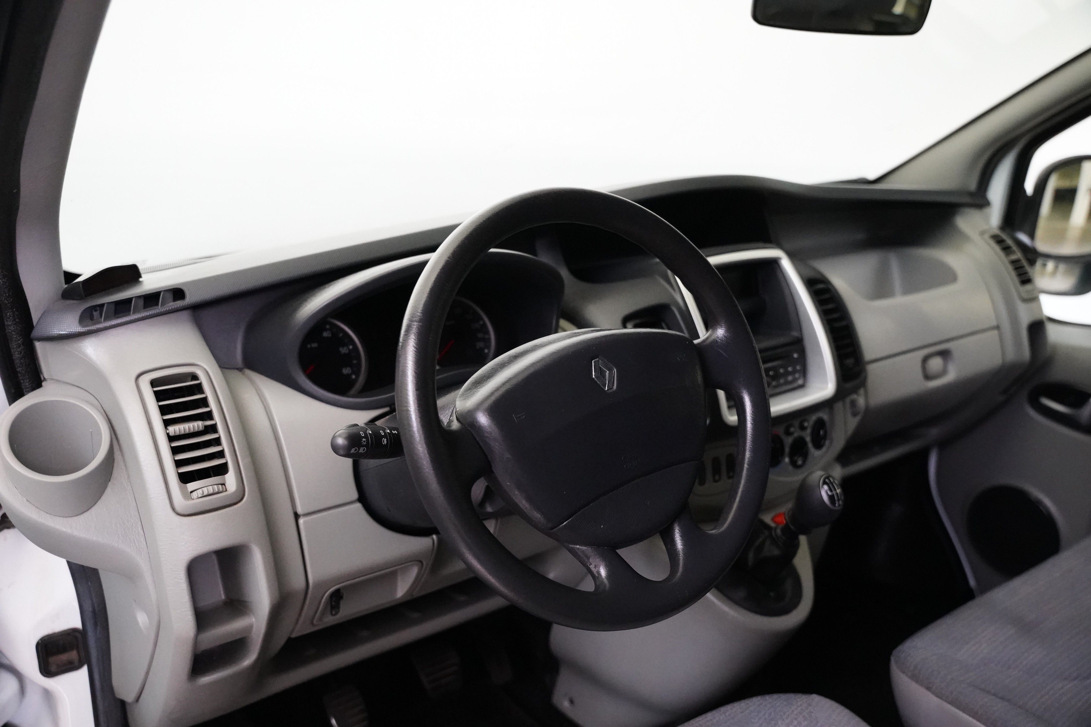 Renault Trafic, 2.0 dci 66 kW - fotka 6
