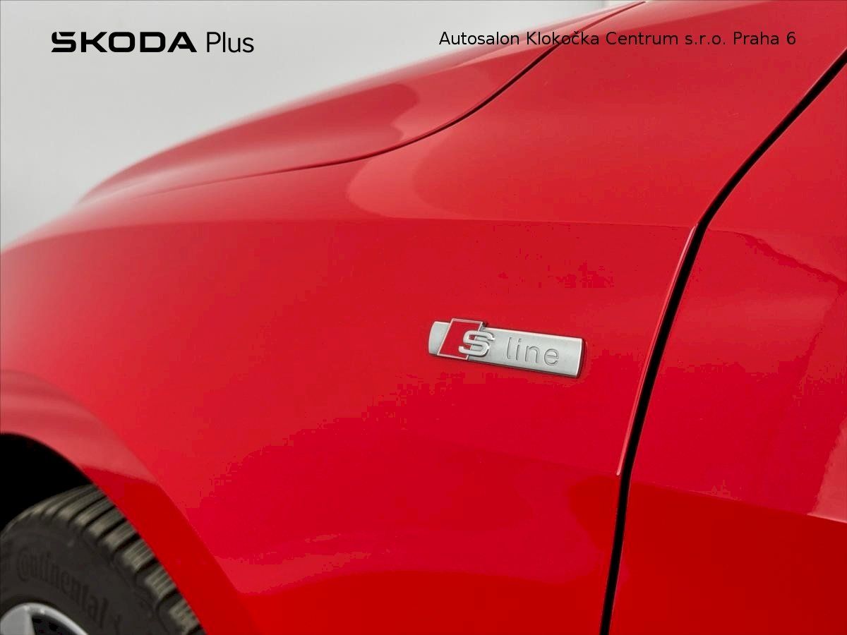 Audi A1, 35 TFSI110 kW S-line STR Black - fotka 5