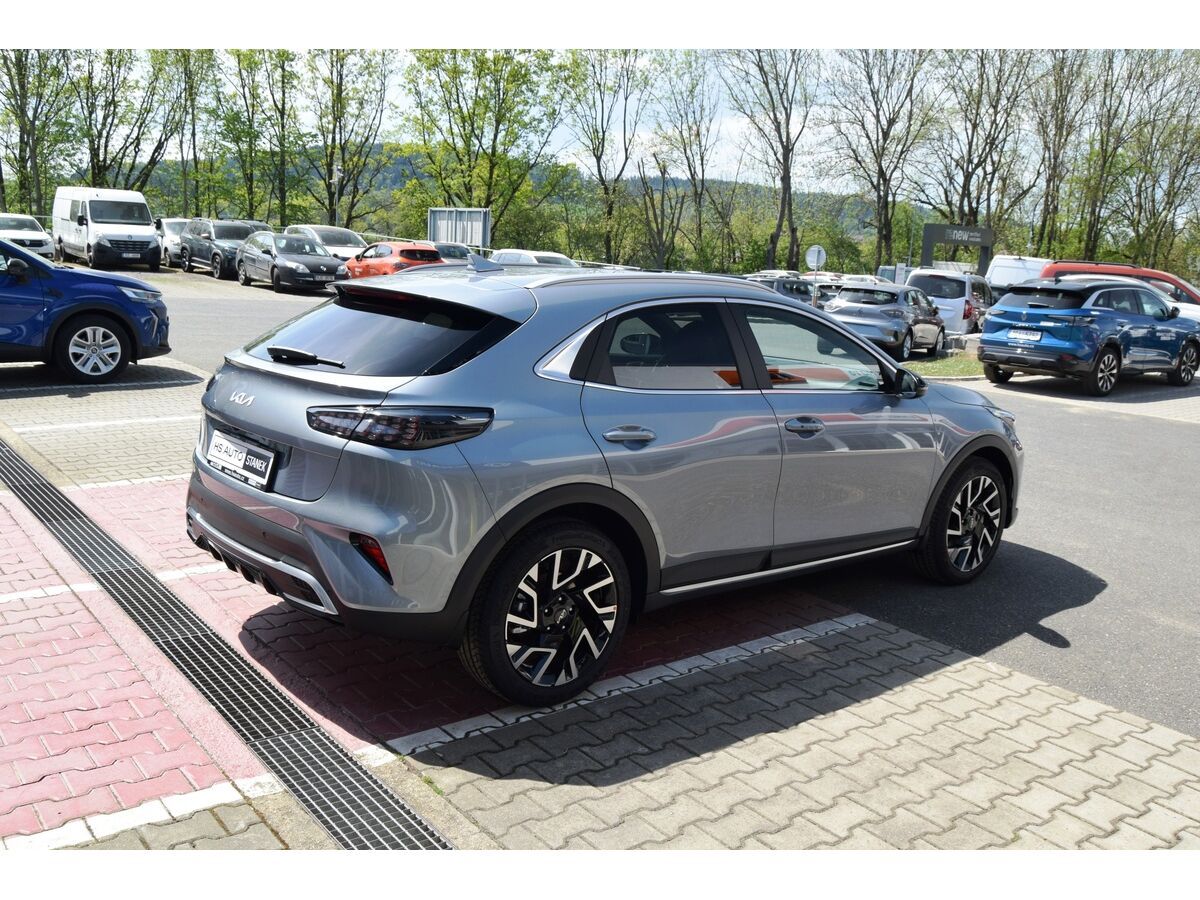 Kia XCee´d, 1,6 T-GDi 7DCT STEEL EDITION - fotka 3