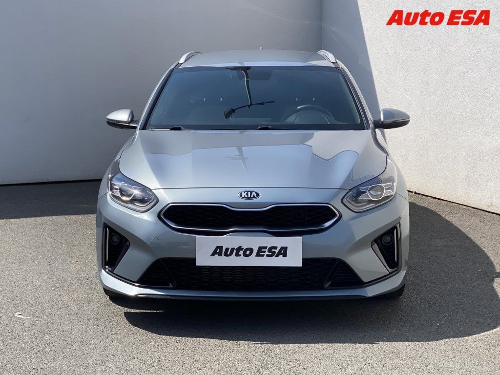 Kia Cee´d, 1.4 T- GDi,1.maj,ČR - fotka 2