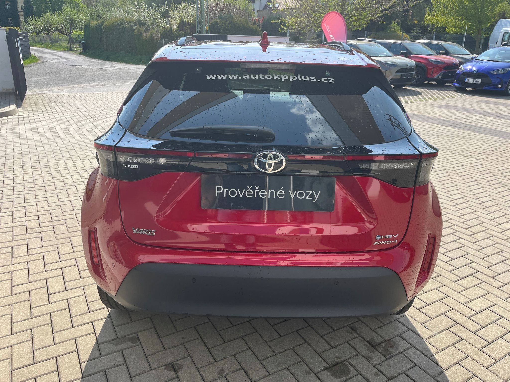 Toyota Yaris Cross, 1.5 Hybrid e-CVT 4x4 Style - fotka 5