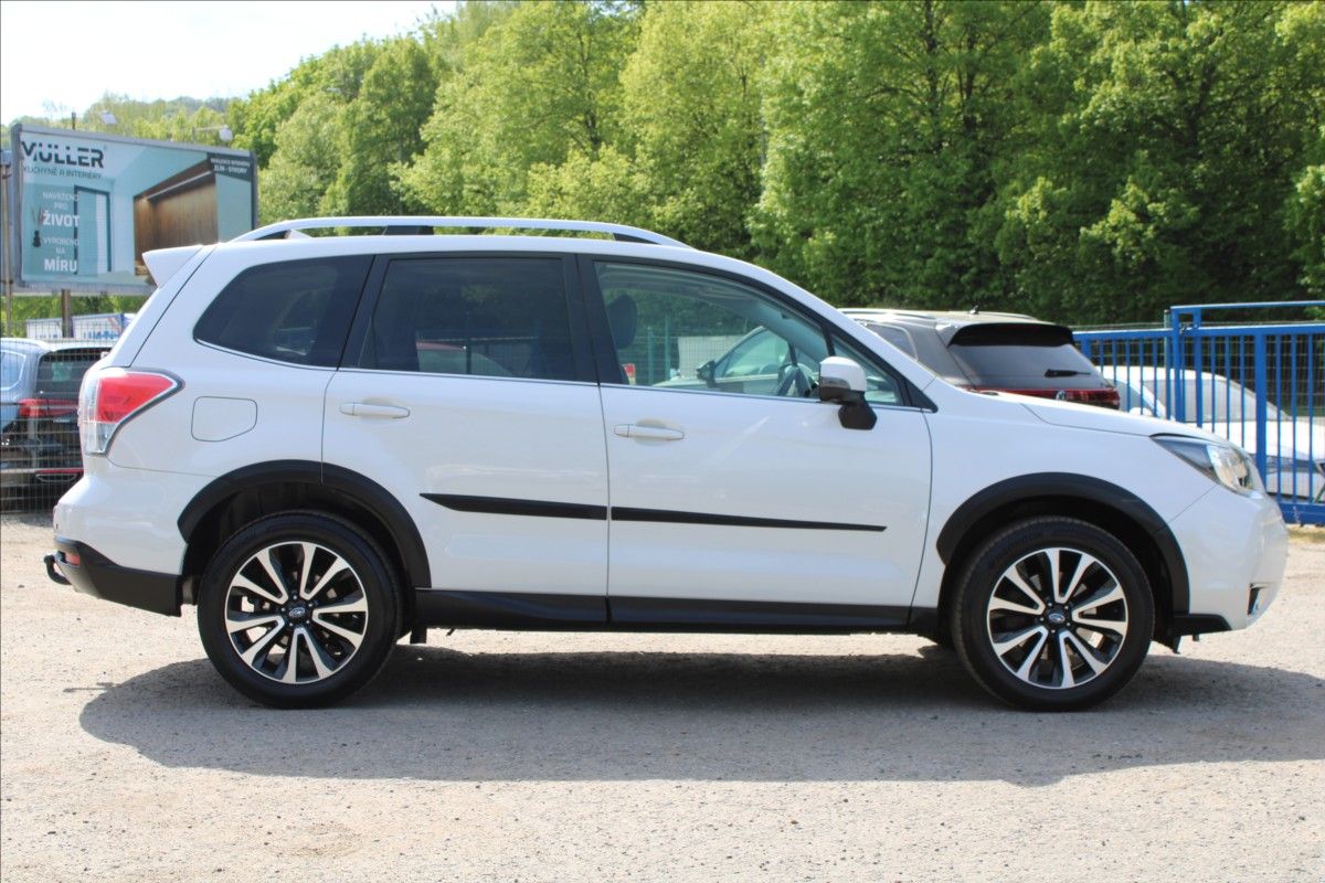 Subaru Forester, 2,0 XT  ČR,AUTOMAT,4x4,TAŽNÉ - fotka 4