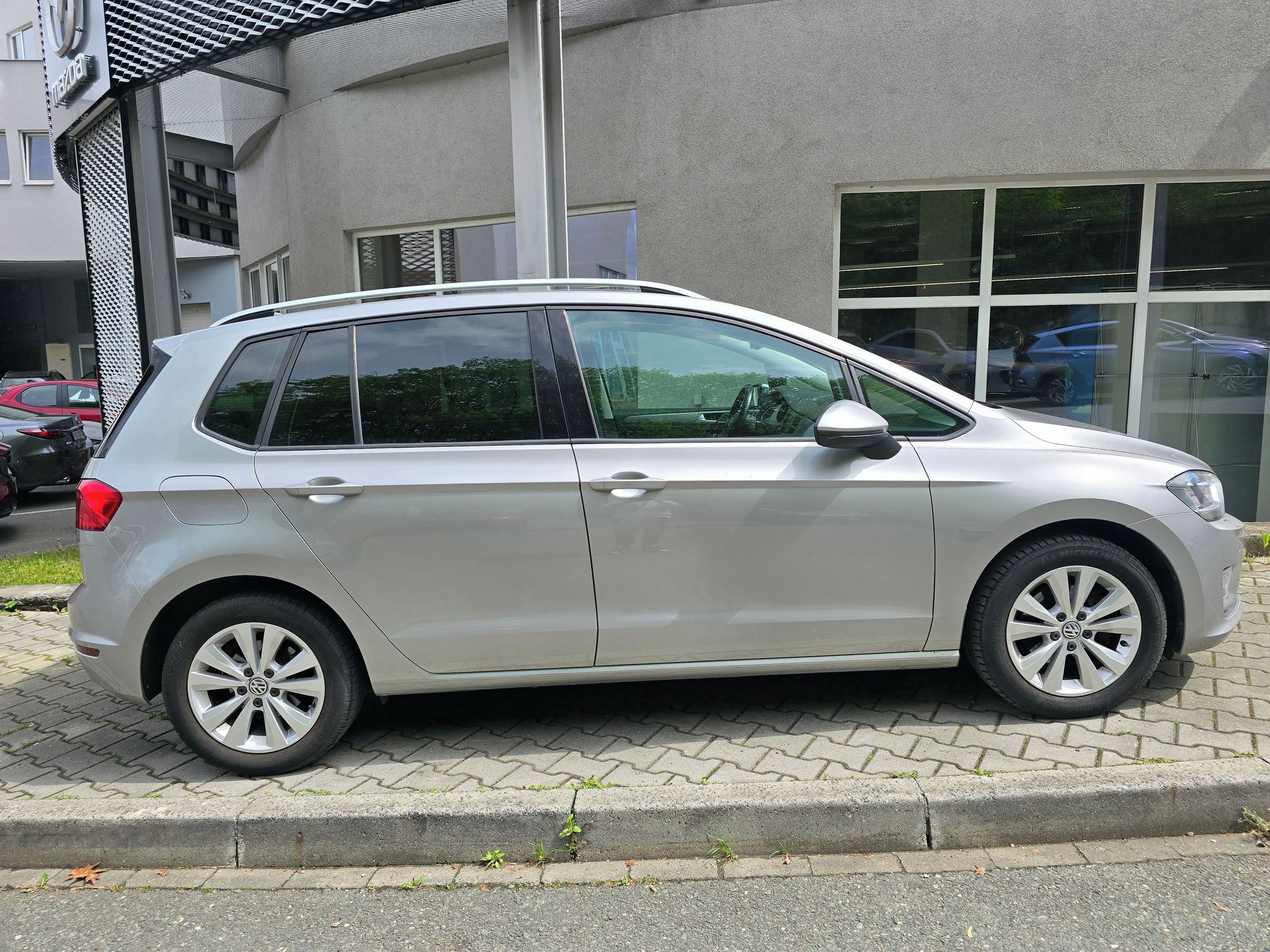 Volkswagen Golf Sportsvan, 1,4 TSI 92KW,  Highline, ČR - fotka 6