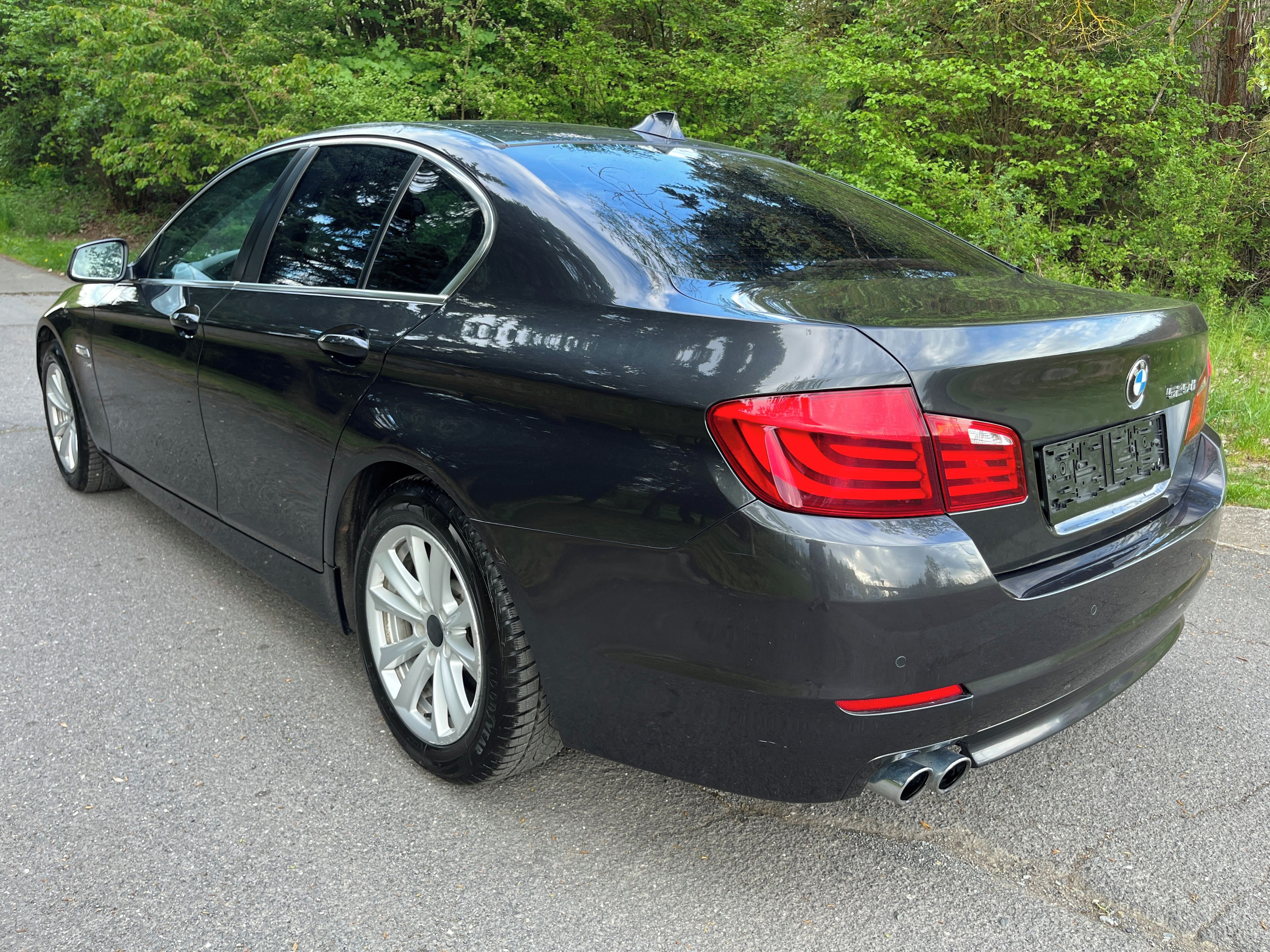 BMW Řada 5, 525D Xdrive 1.maj nové v ČR - fotka 3