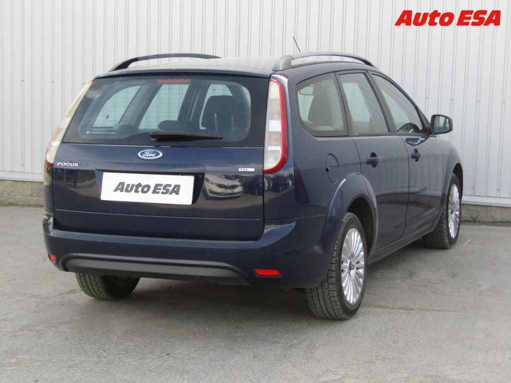Ford Focus, 2.0 TDCi - fotka 4