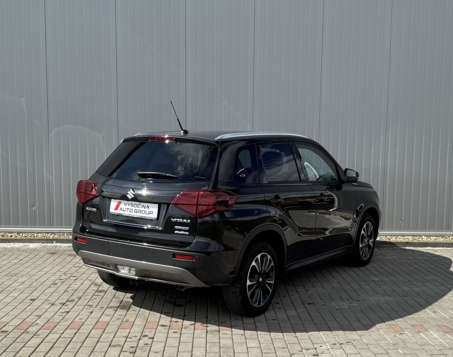 Suzuki Vitara, 1.4Tjet 4x4 Elegance,DPH,M6 - fotka 4