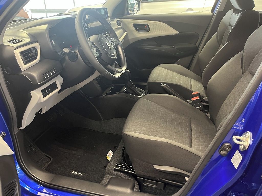 Suzuki Swift, 1,2 PREMIUM HYBRID CVT MY26 - fotka 4