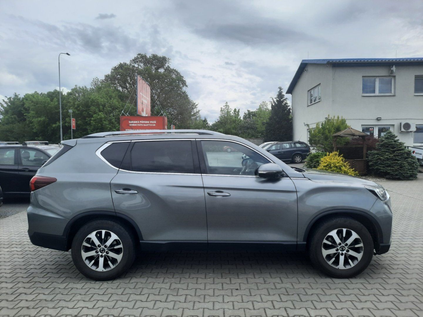 SsangYong Rexton, 2.2 CRDi *4x4*EL. ŠÍBR* - fotka 4