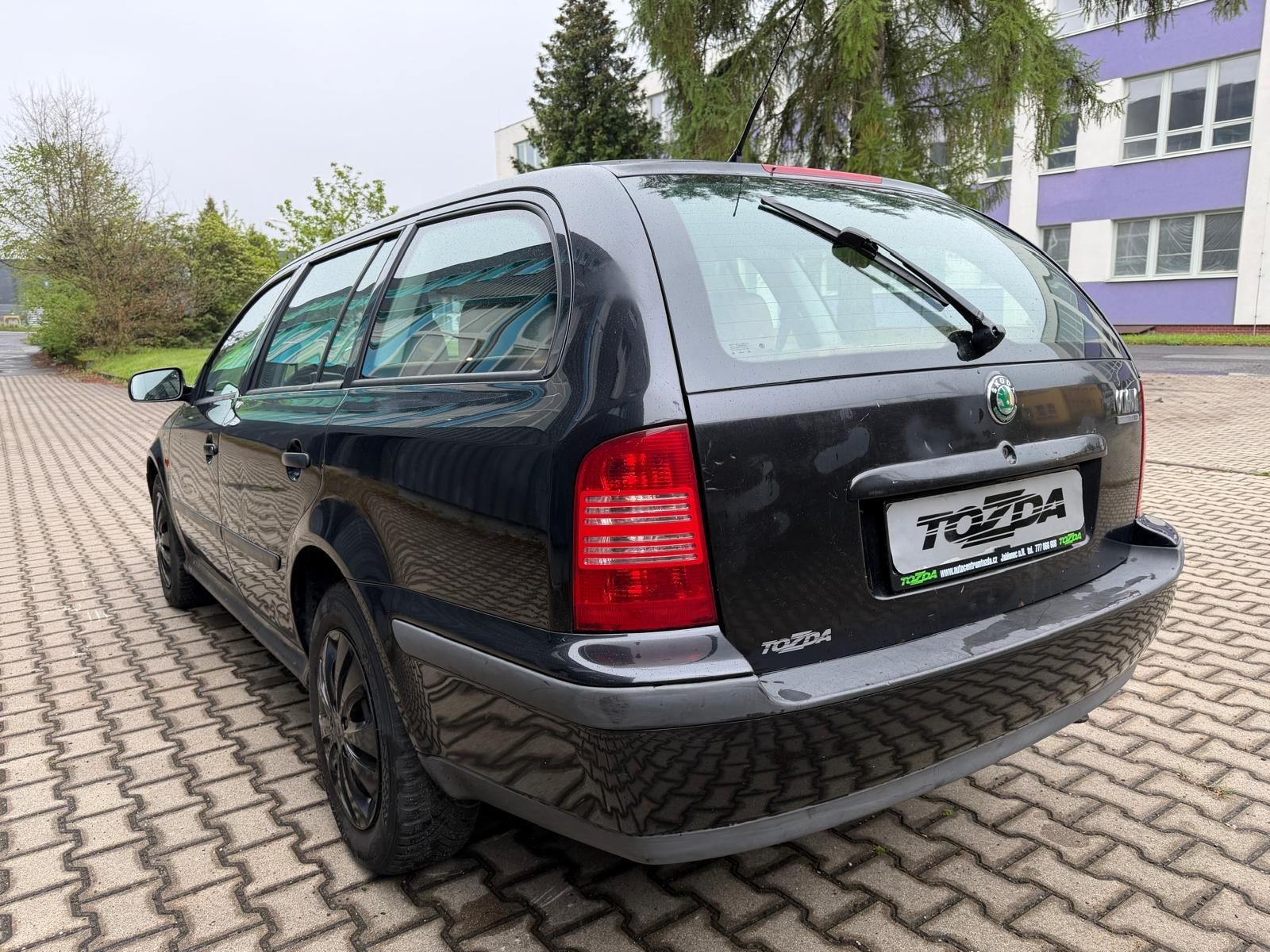 Škoda Octavia, 1,9 TDI / 81 kW / + alu kola - fotka 3