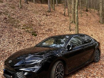 Toyota Camry, 2.5HEV 231PS