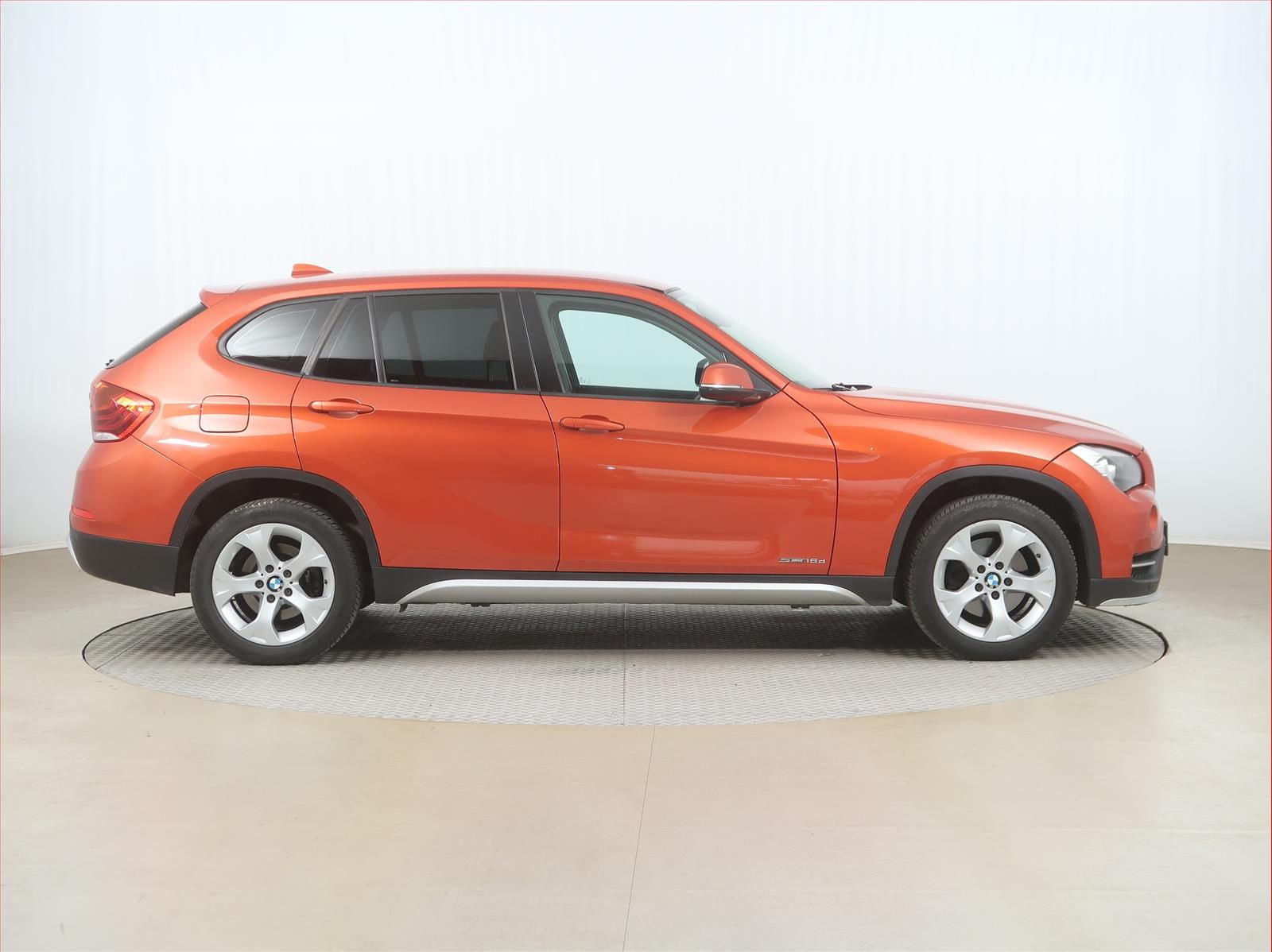 BMW X1, sDrive16d, Kožené sedačky - fotka 6