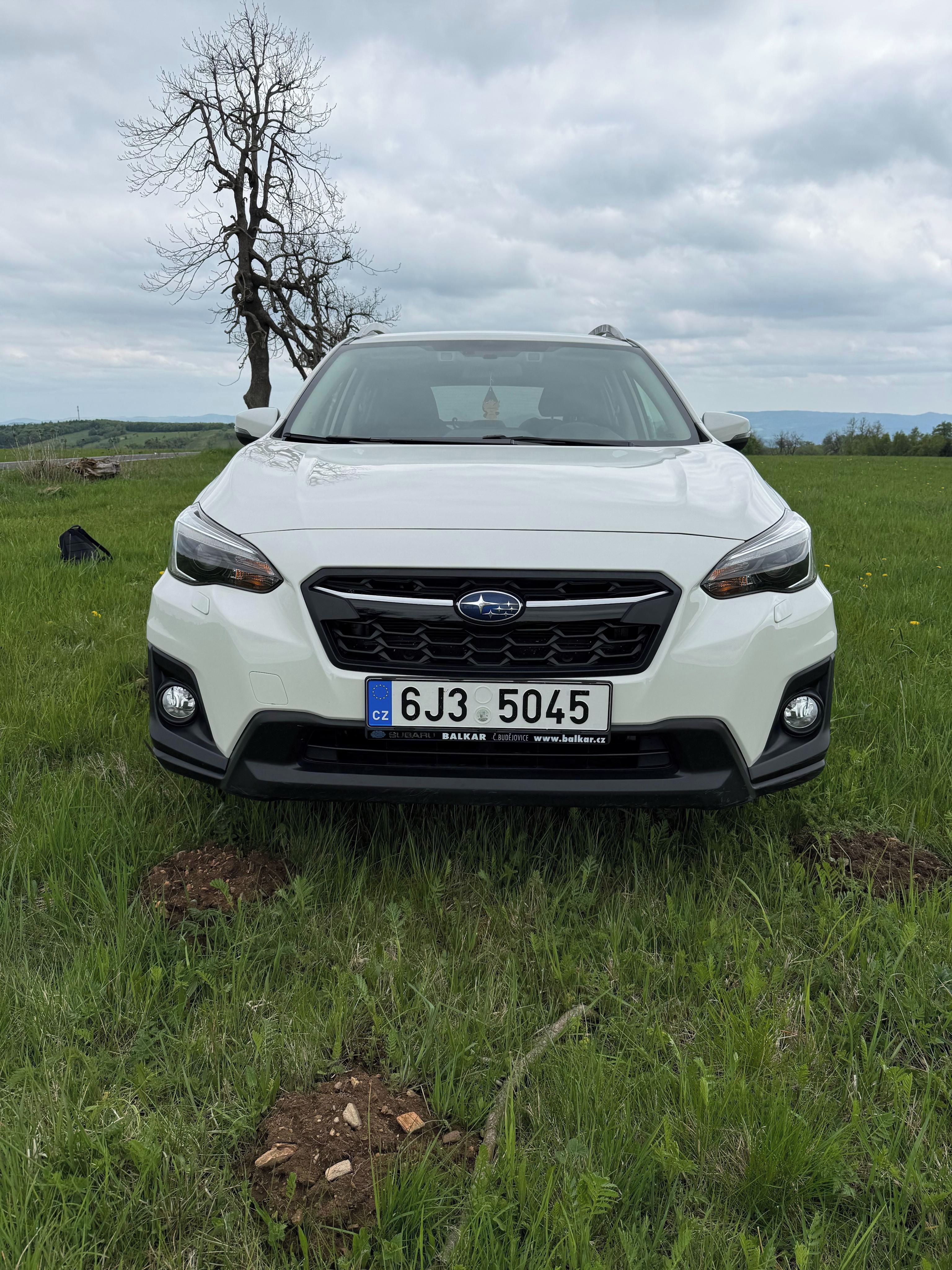 Subaru XV, 2.0i 4x4,ČR,tažné,servis,6Otis - fotka 3