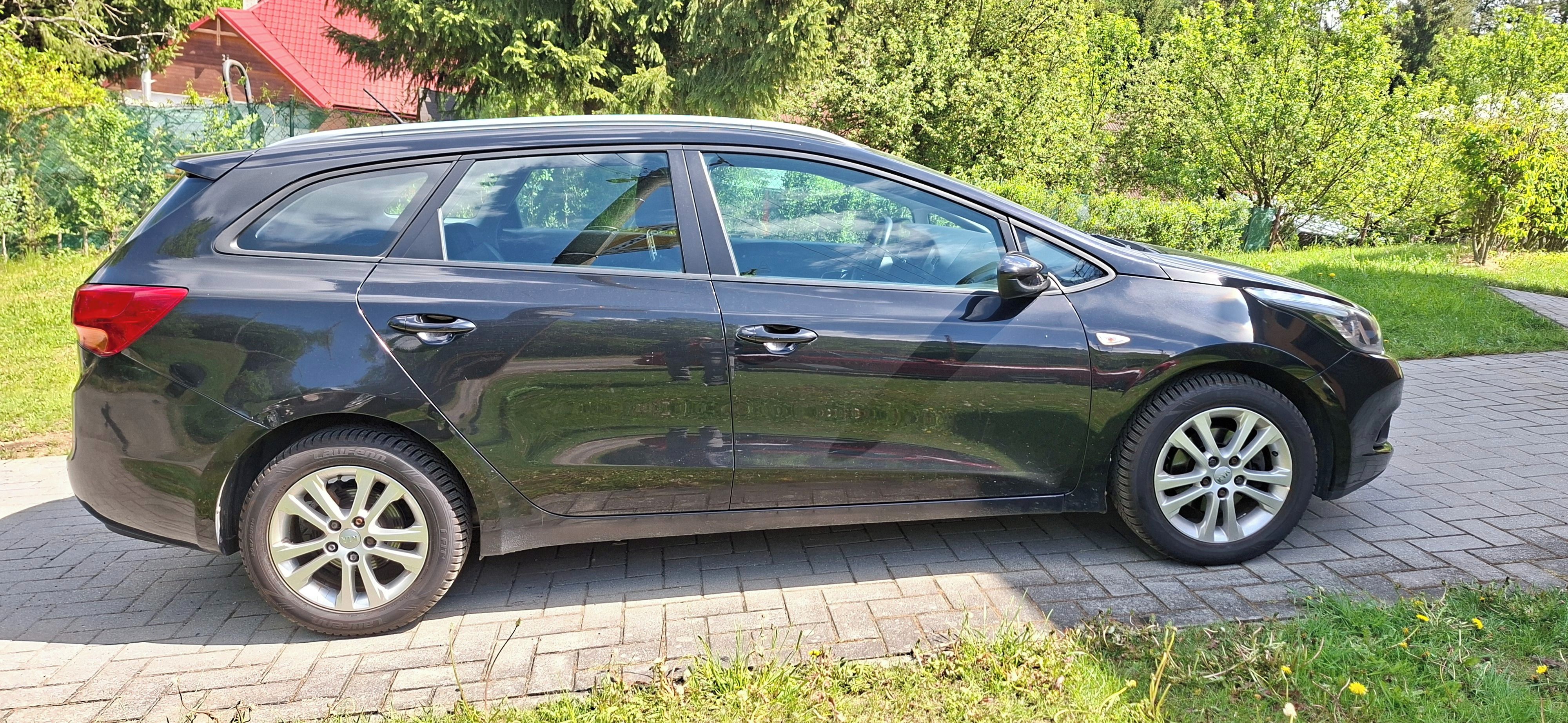 Kia Cee´d, KOMBI 1,6 GDI, 99 KW - fotka 3