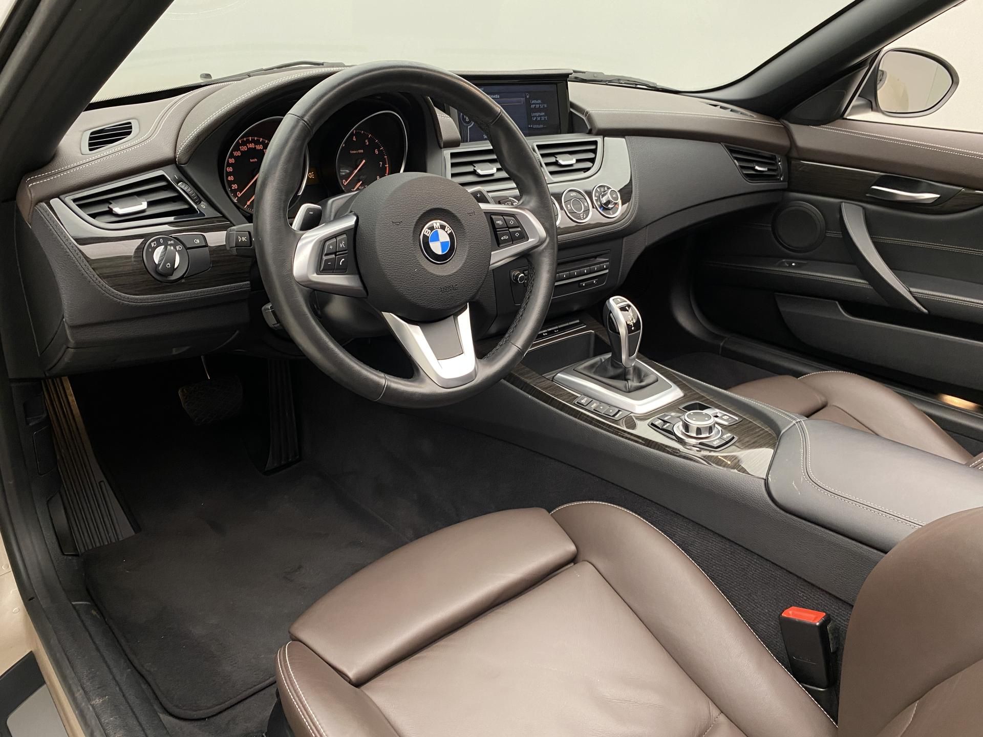 BMW Z4, sDrive 35i N54 AUT CZ - fotka 4
