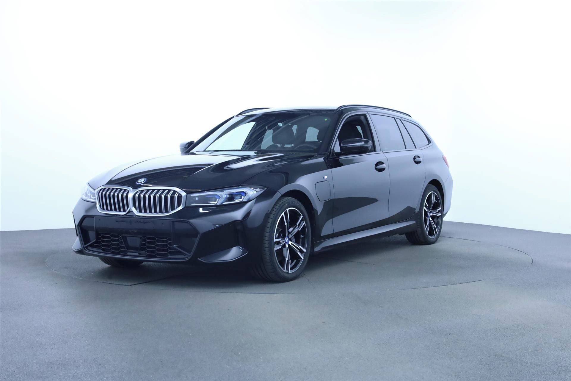 BMW Řada 3, 330e M-Sport ACC Kam