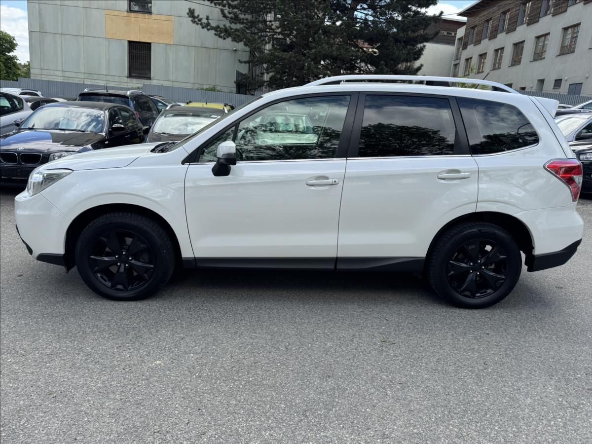 Subaru Forester, 2,0 facelift+Xenon - fotka 5