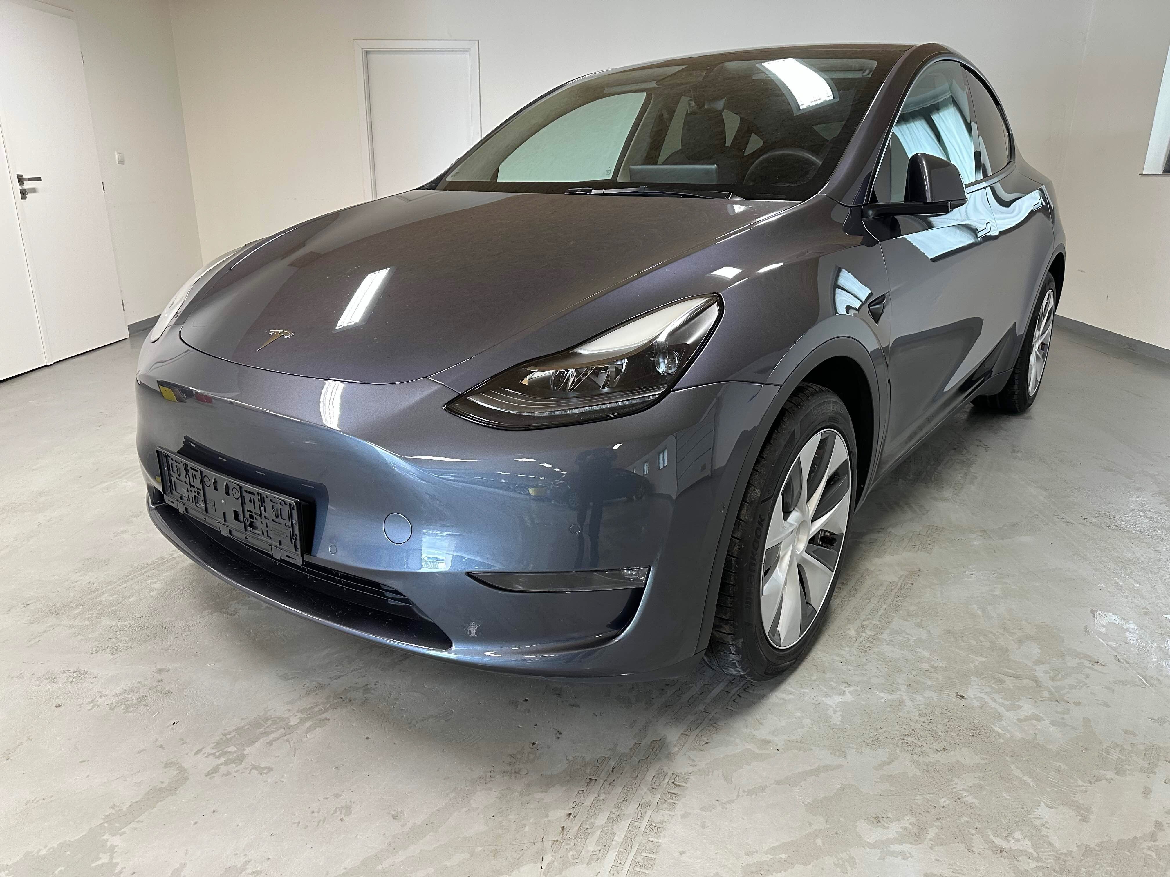 Tesla Model Y, Long Range AWD SOH 90% Ryzen