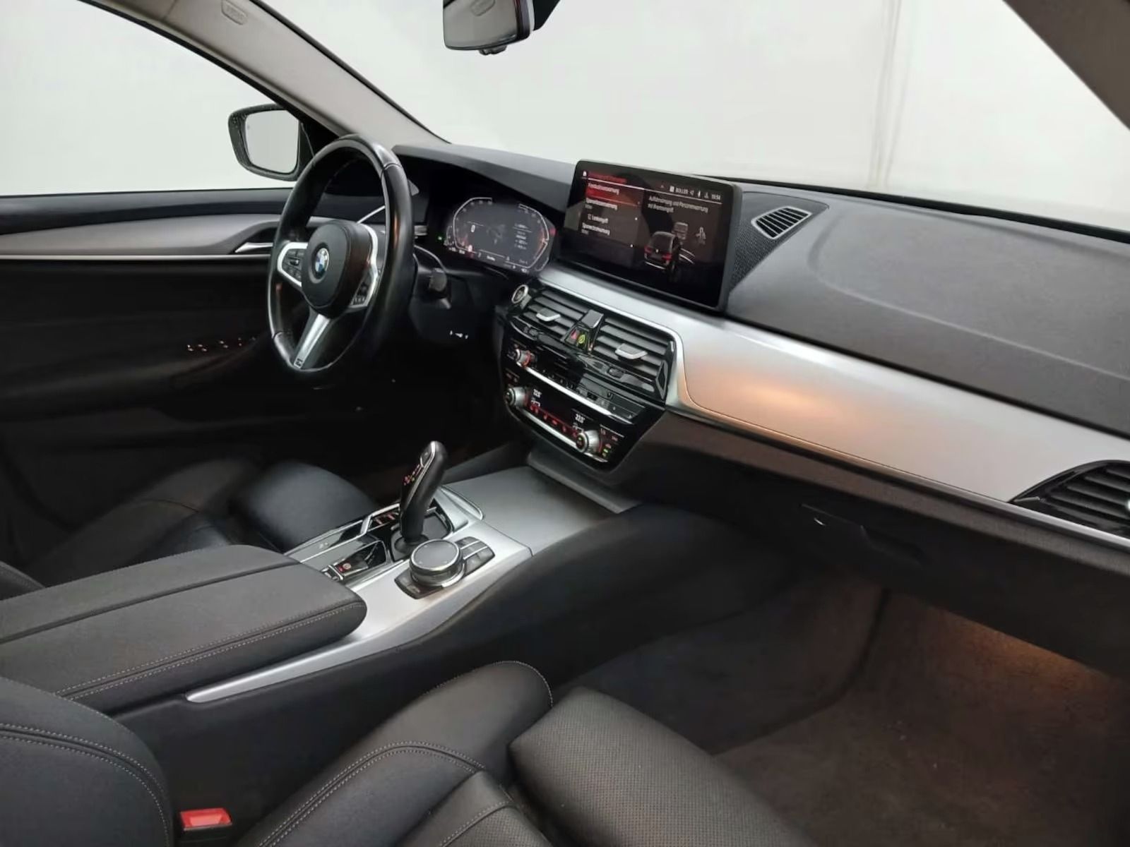 BMW Řada 5, 520 d Touring Sport*Kůže*Navi* - fotka 6