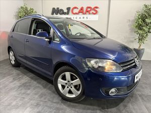 Volkswagen Golf, 1,2   TSI 77KW PARKPILOT VÝHŘE