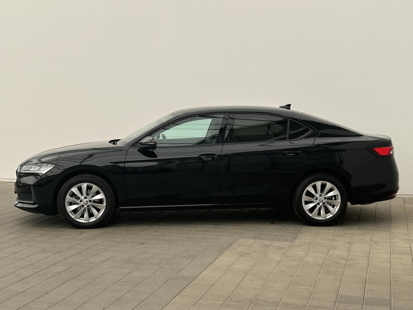 Škoda Superb, 1.5TSI 110kW Selection - fotka 3