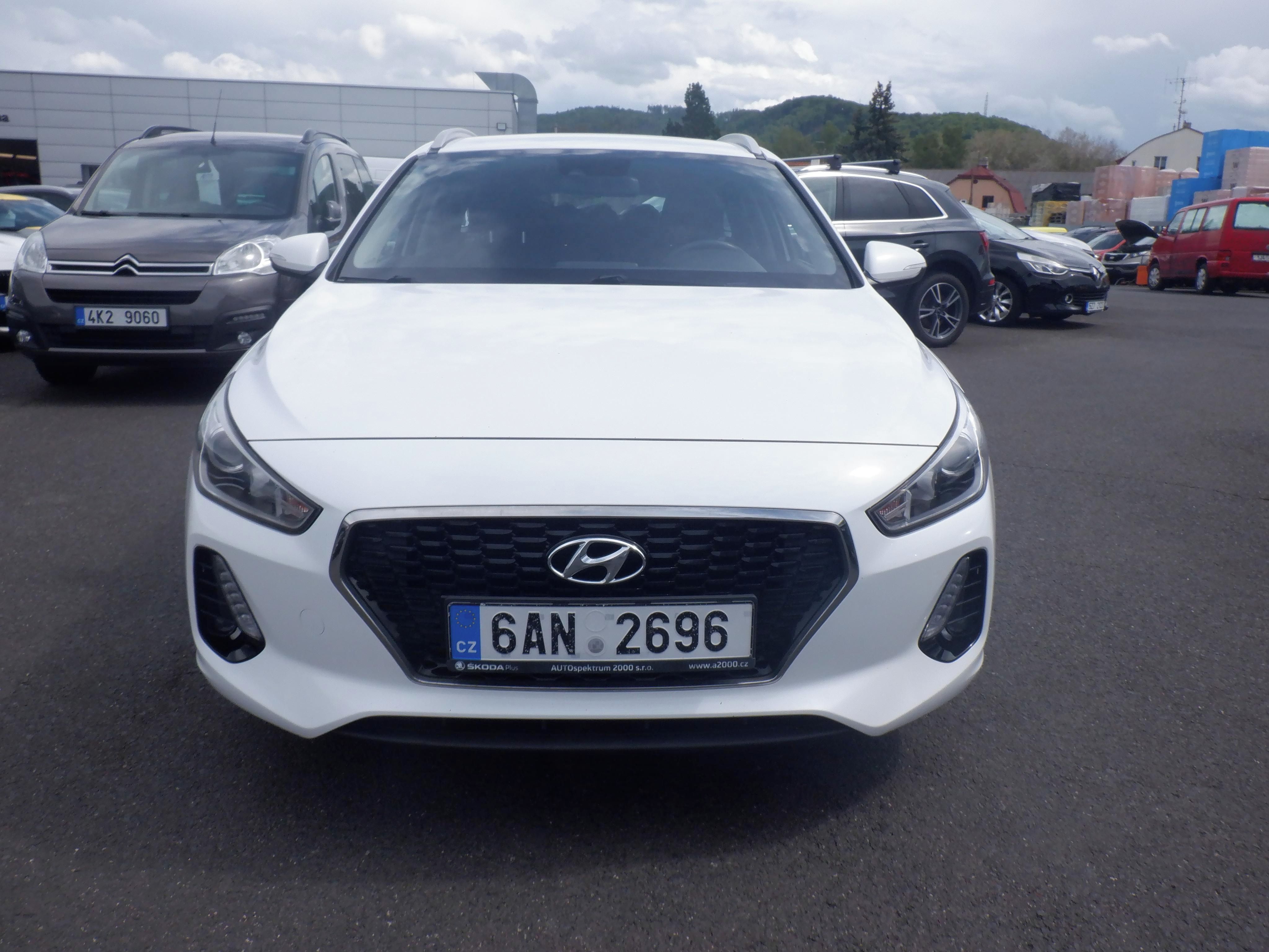Hyundai i30, 1.0 T-GDI Komfort,ČR - fotka 2