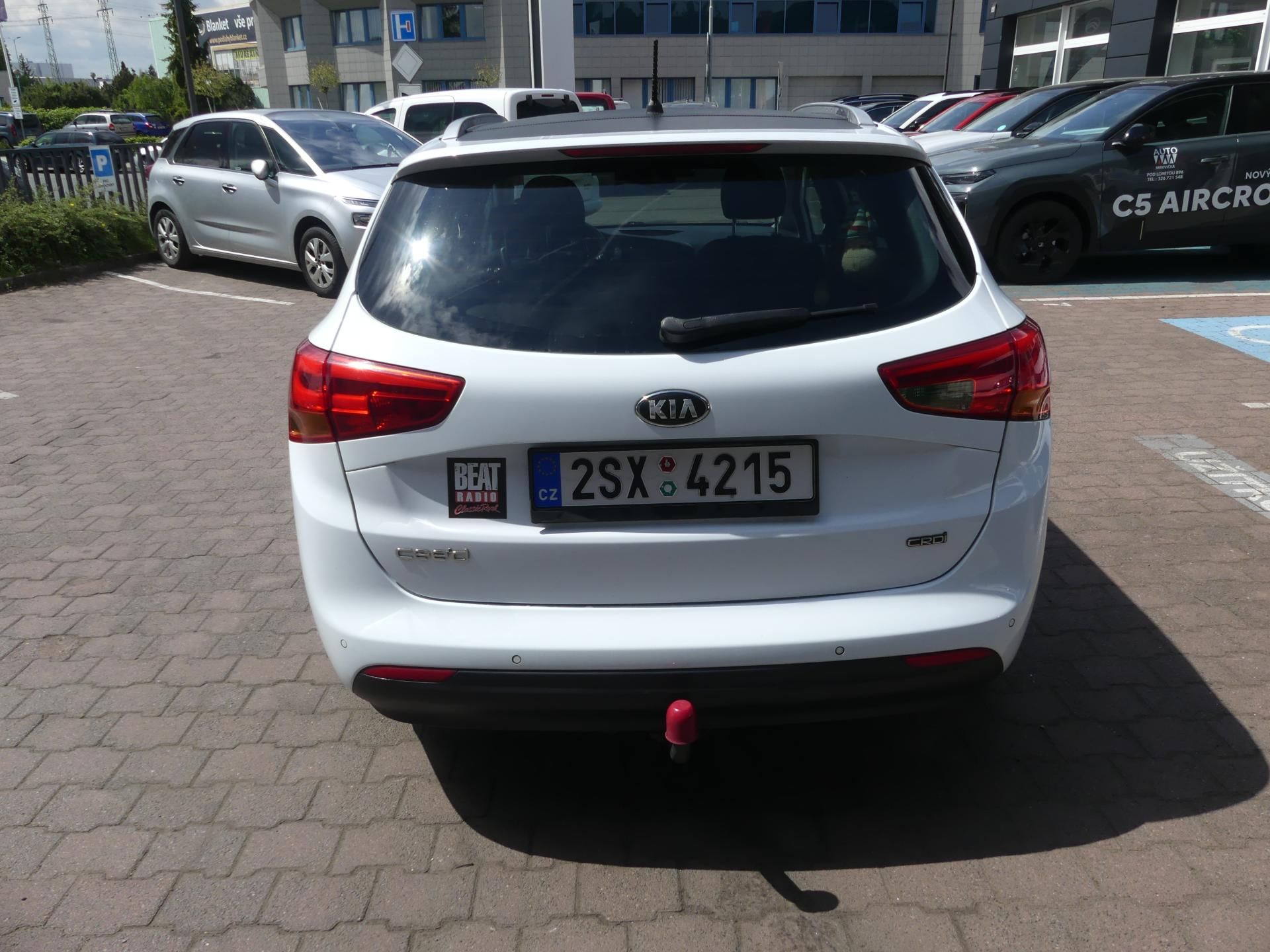 Kia Cee´d, 1,6 CRDi - fotka 6