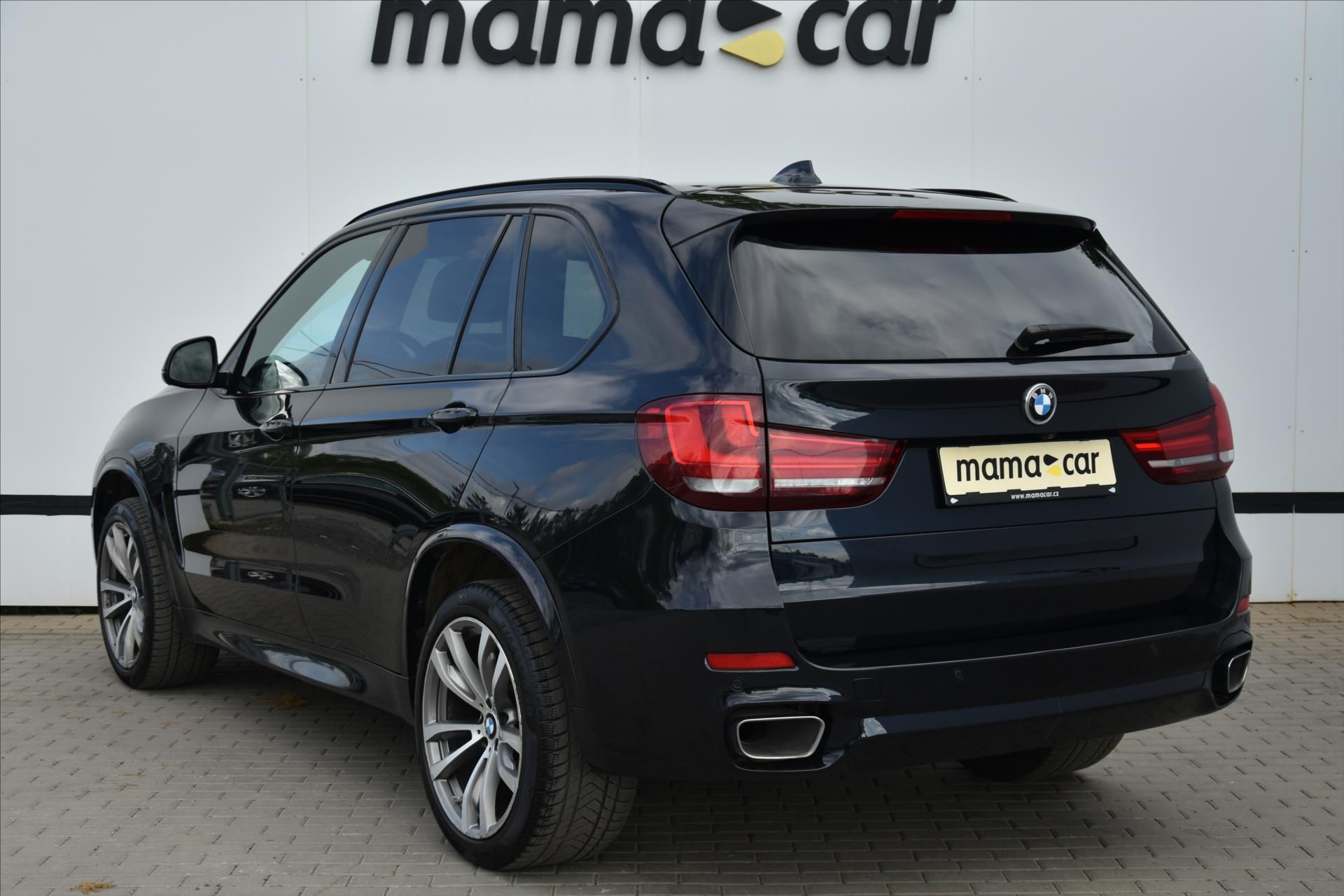BMW X5, xDrive 40d 230kW MPAKET ČR - fotka 5