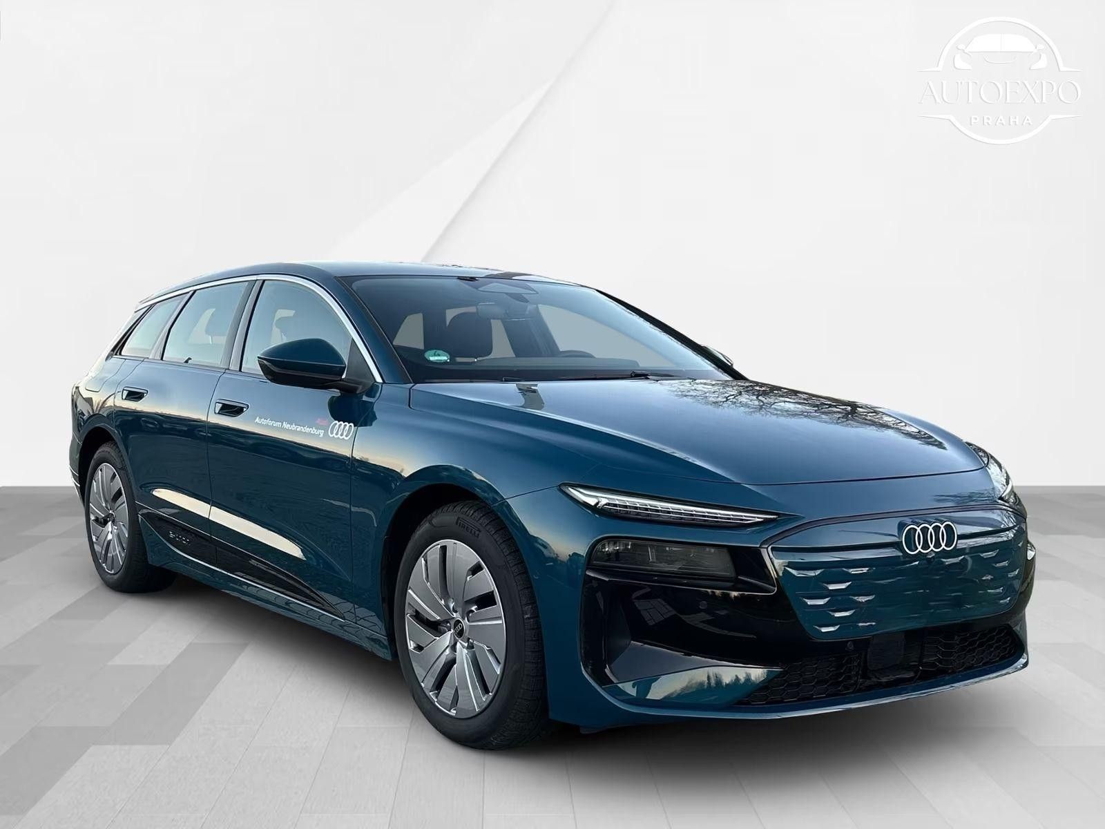 Audi e-tron, Avant LED - fotka 2