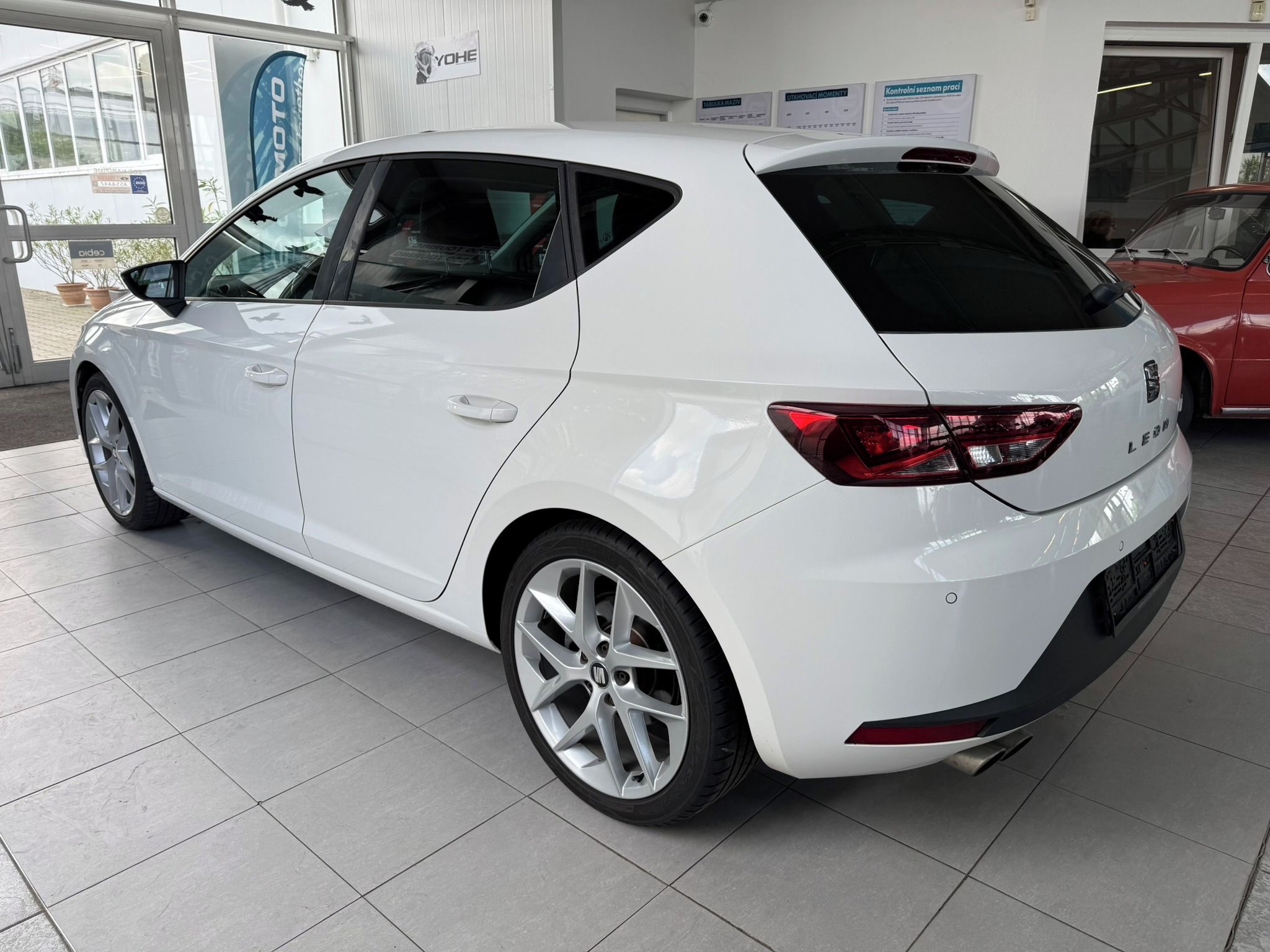 Seat Leon, FR 1.8 132 kW - fotka 4