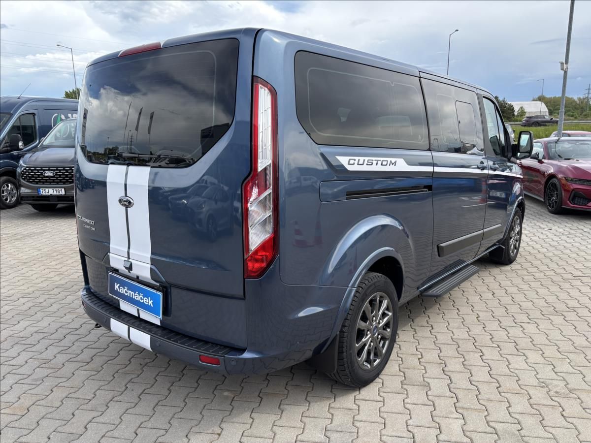 Ford Tourneo Custom, 2,0 EcoBlue 125kW L2 - fotka 5
