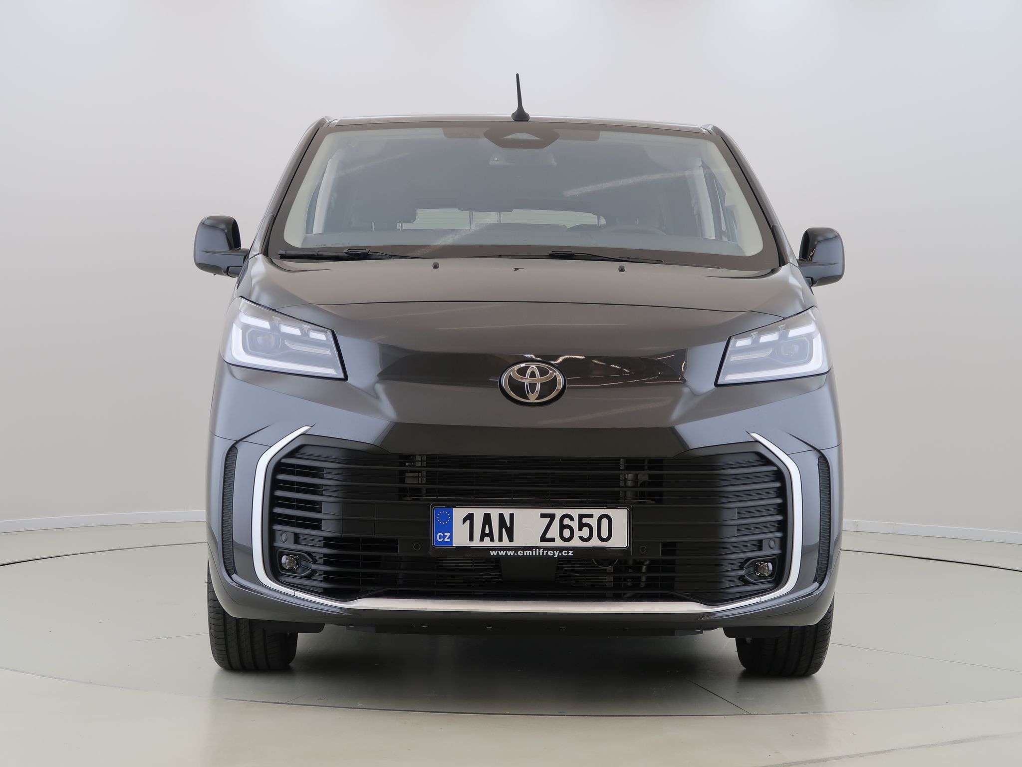 Toyota Proace Verso, 2.2,D-4D,Business Comfort - fotka 2