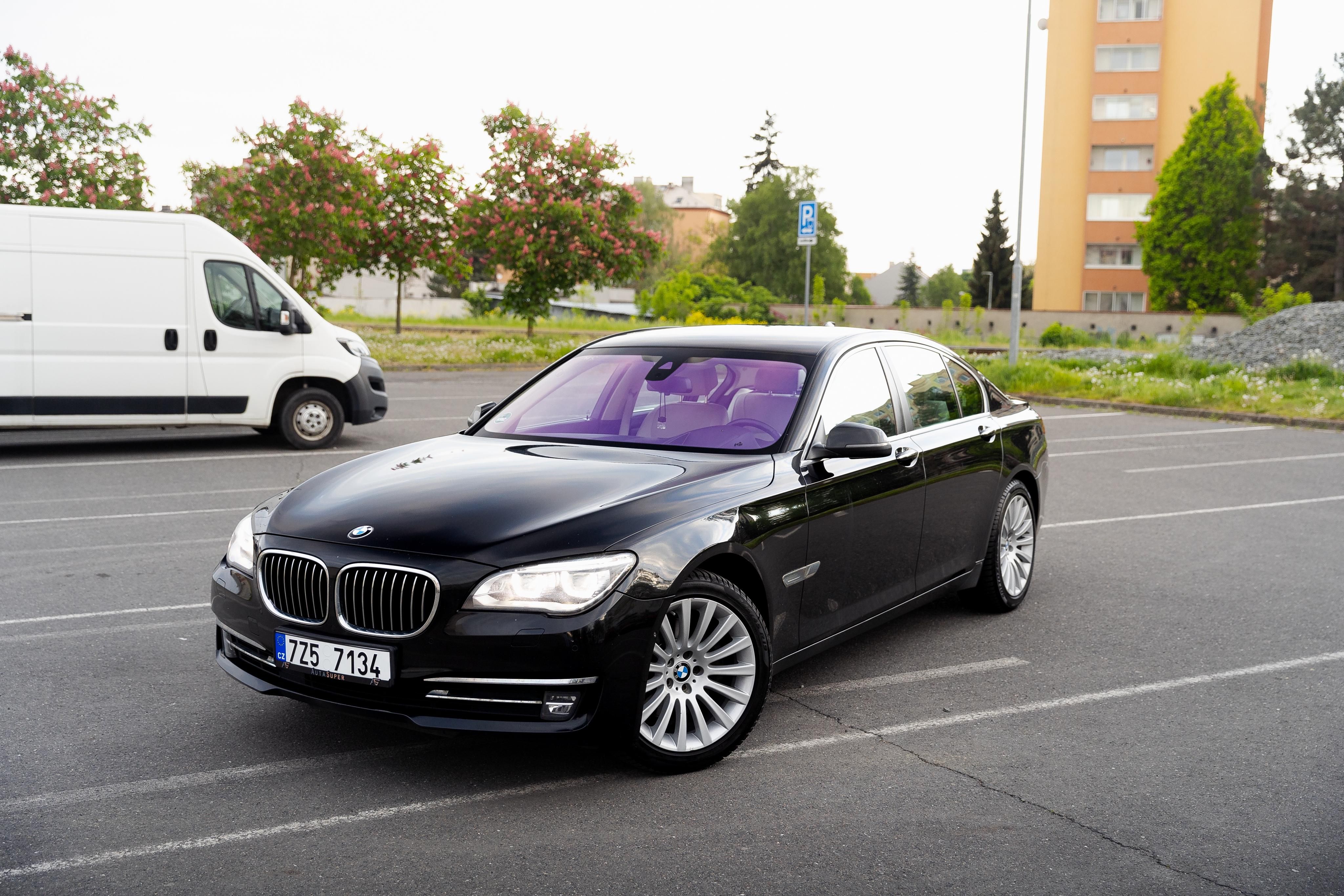 BMW Řada 7, BMW 740d xDrive (F01 LCI)