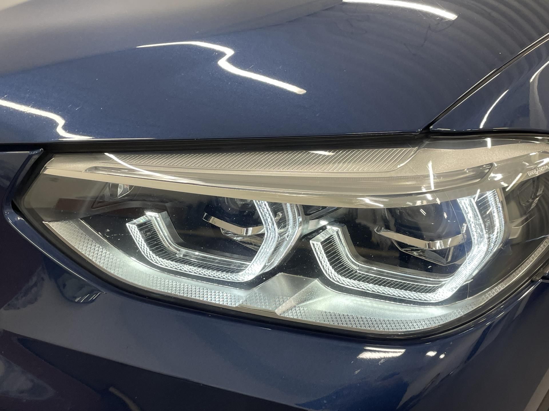 BMW X3, X3 xDrive20i - fotka 5