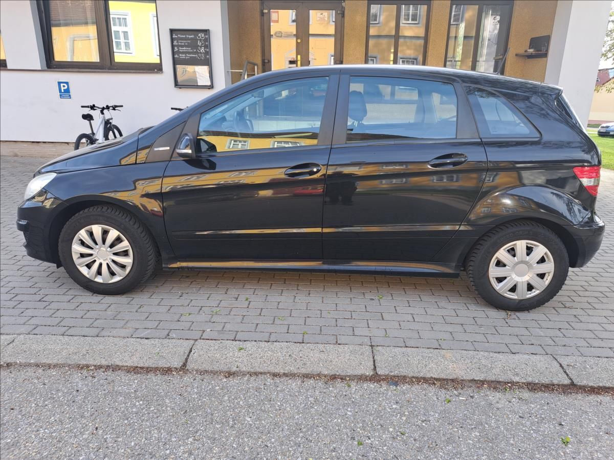 Mercedes-Benz Třídy B, 1,7 B180 i - fotka 6