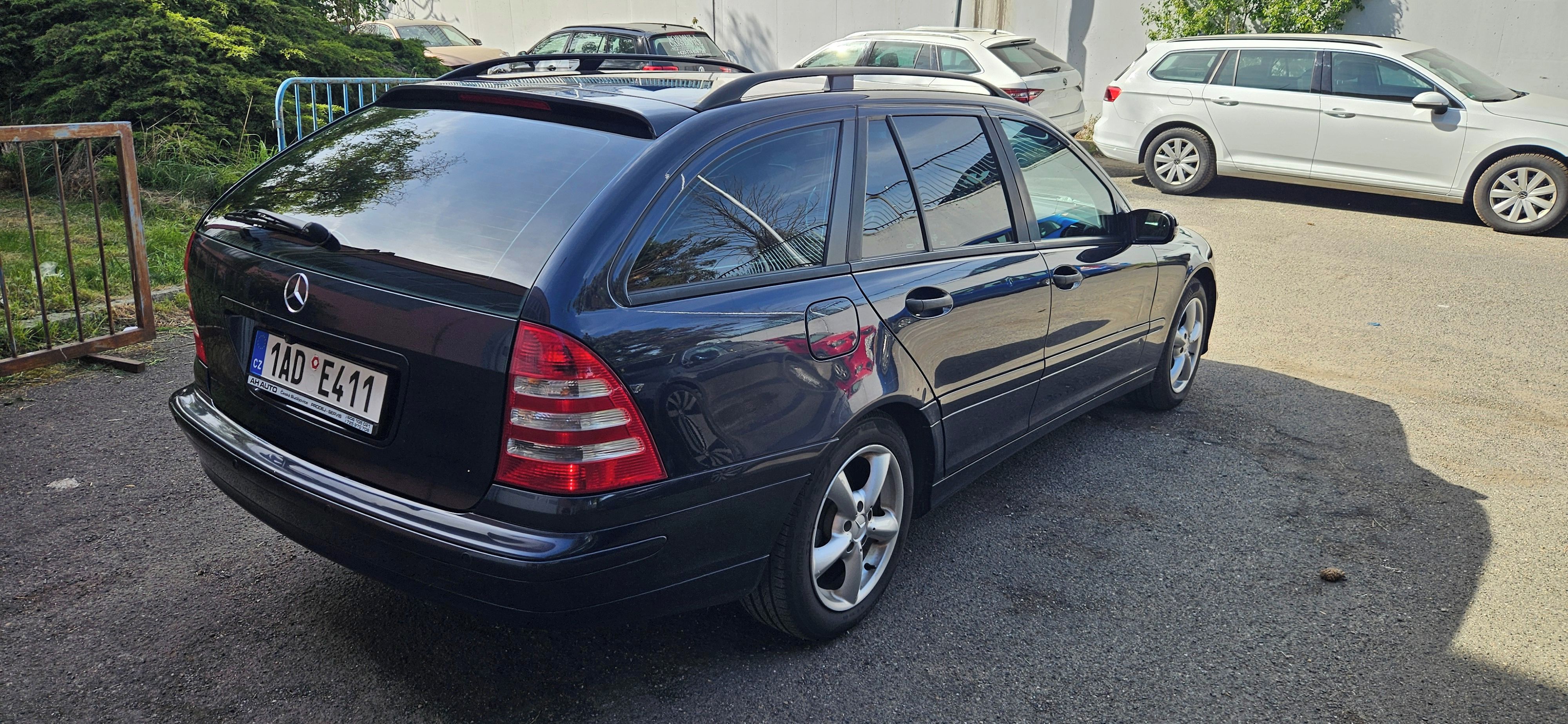 Mercedes-Benz Třídy C, 200cdi velmi dobrý stav - fotka 5