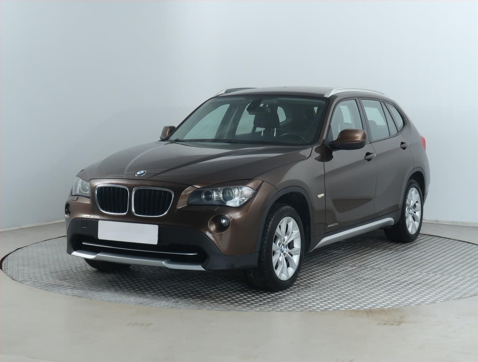 BMW X1, xDrive20d, 4X4, Xenony - fotka 2